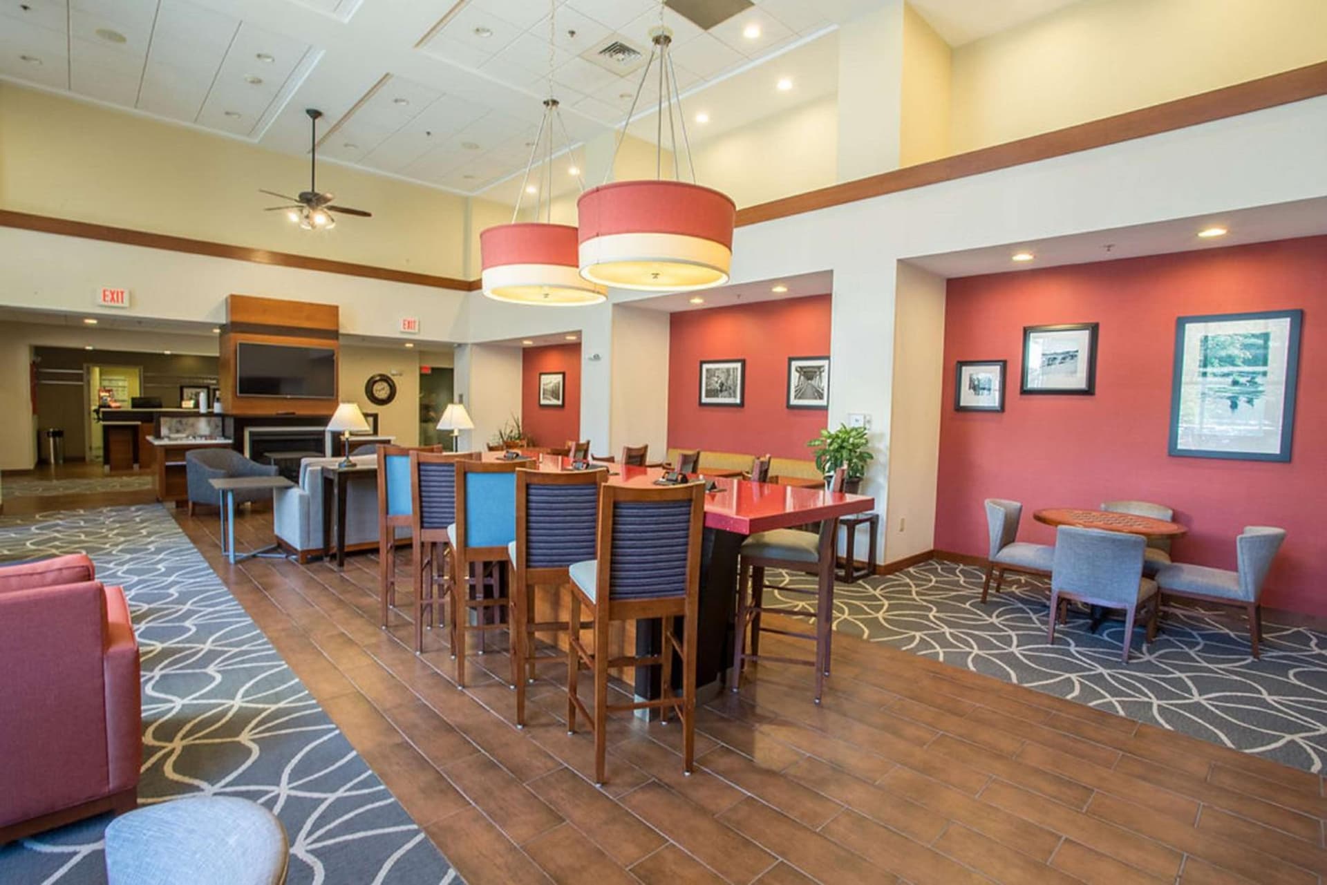 Hampton Inn & Suites Tilton gallery photo in Tilton, NH — image 41