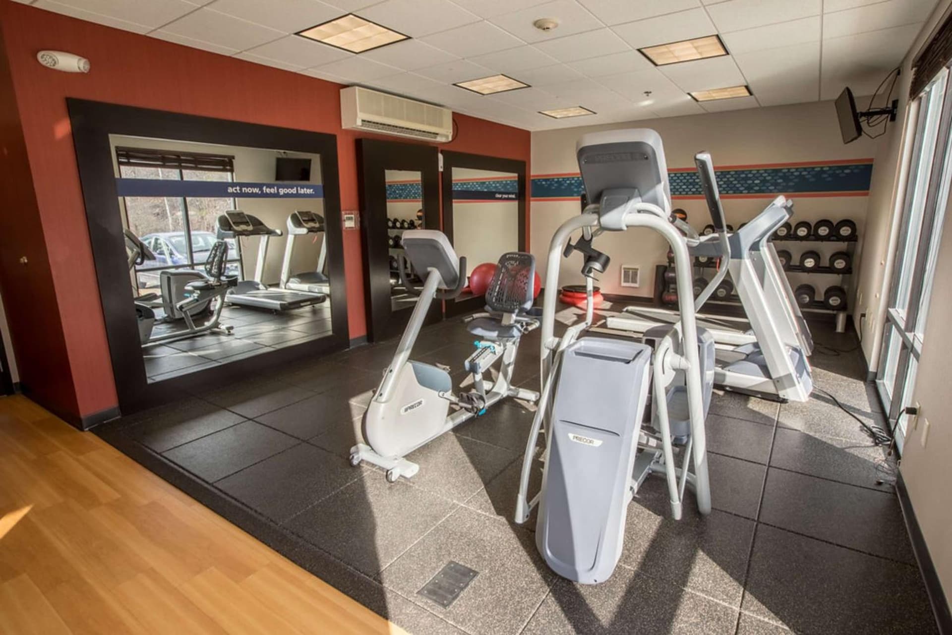 Hampton Inn & Suites Tilton gallery photo in Tilton, NH — image 14