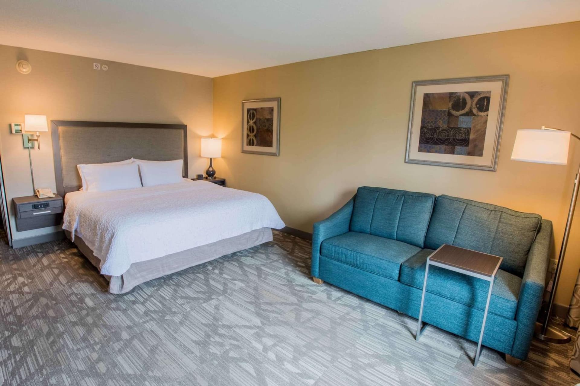 Hampton Inn & Suites Tilton gallery photo in Tilton, NH — image 32
