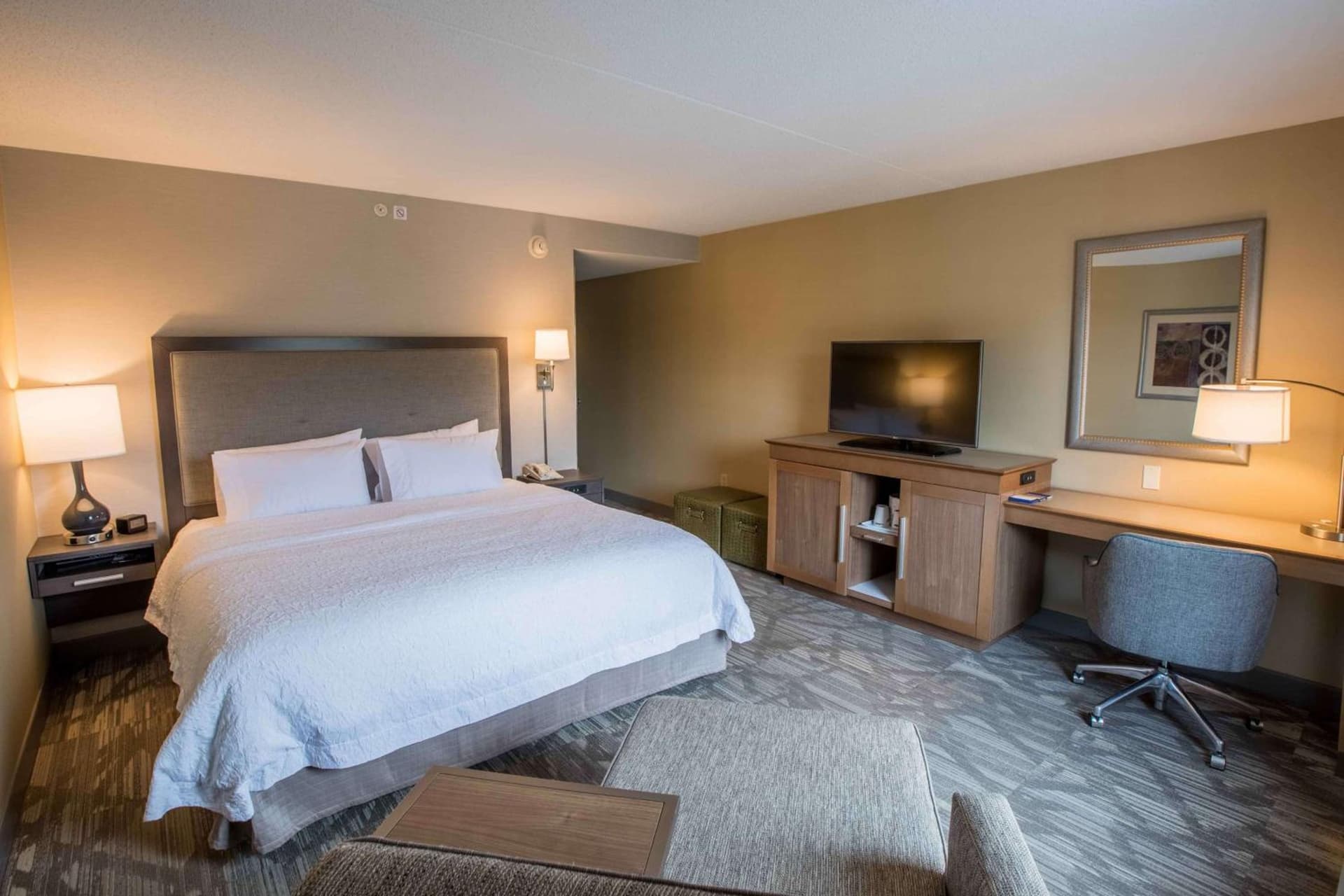 Hampton Inn & Suites Tilton gallery photo in Tilton, NH — image 8
