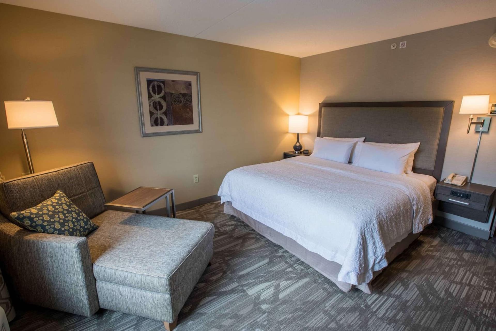 Hampton Inn & Suites Tilton gallery photo in Tilton, NH — image 9