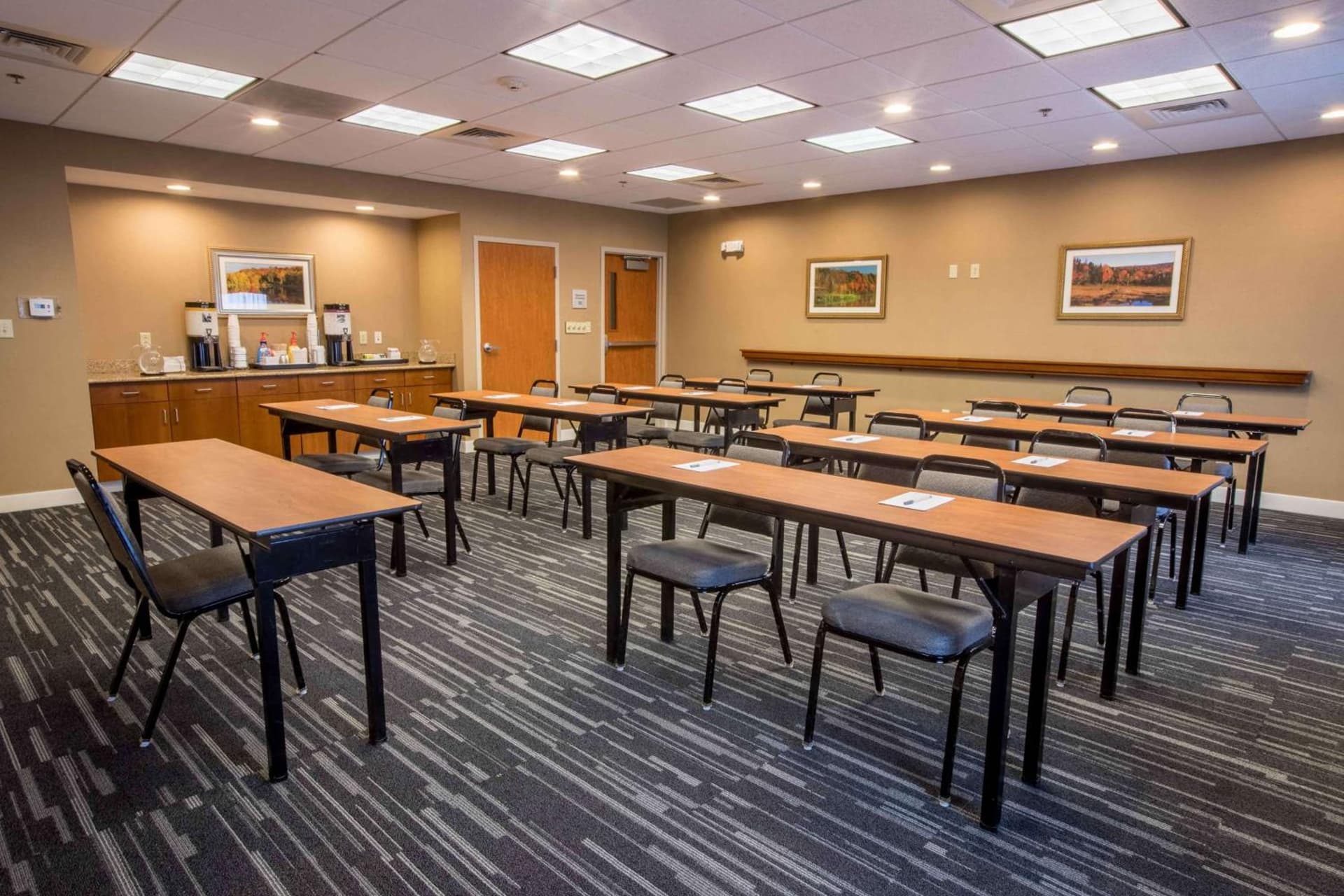 Hampton Inn & Suites Tilton gallery photo in Tilton, NH — image 21