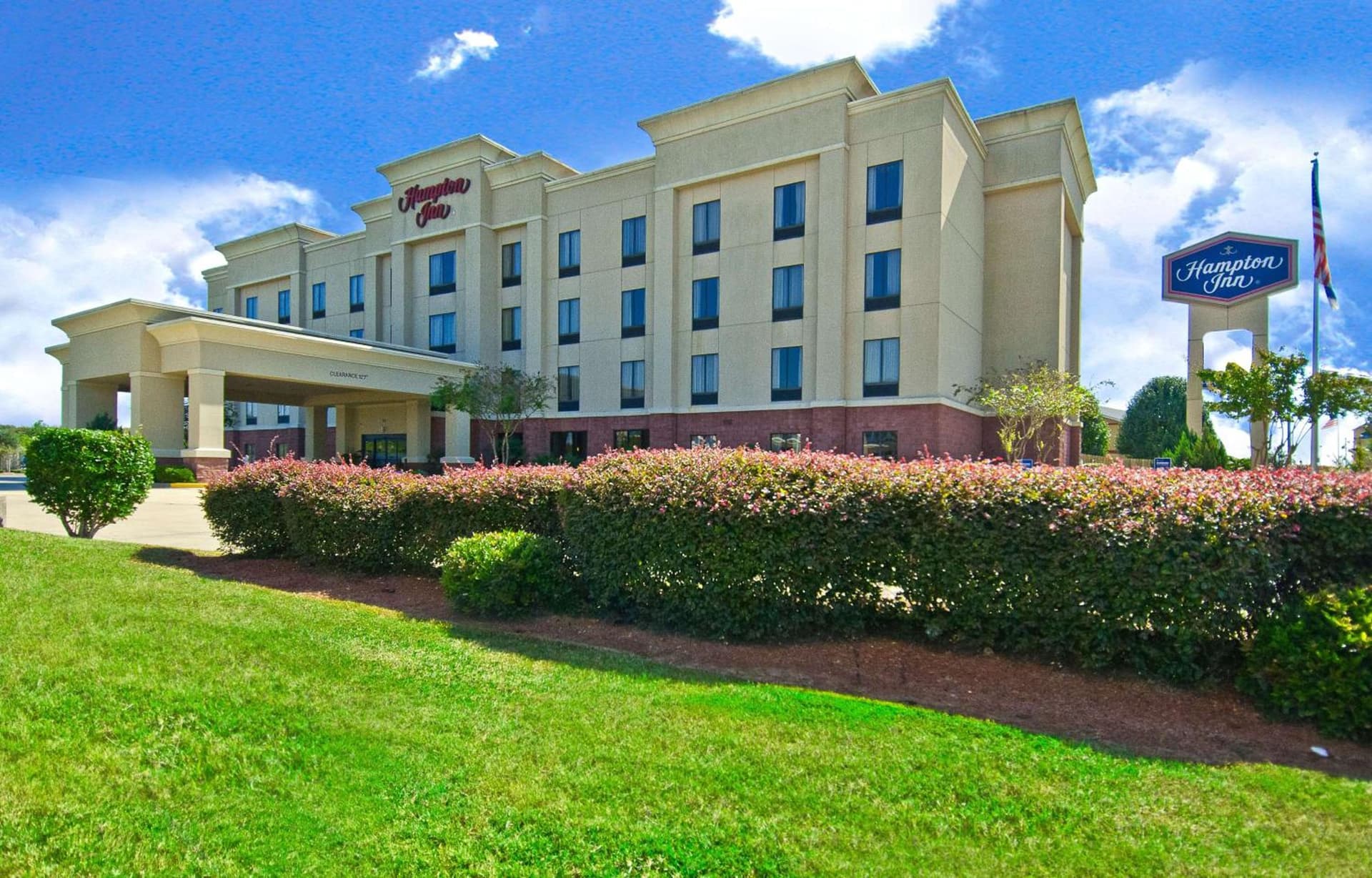 Hampton Inn Canton featured exterior or lobby in Canton, MS — similar hotel
