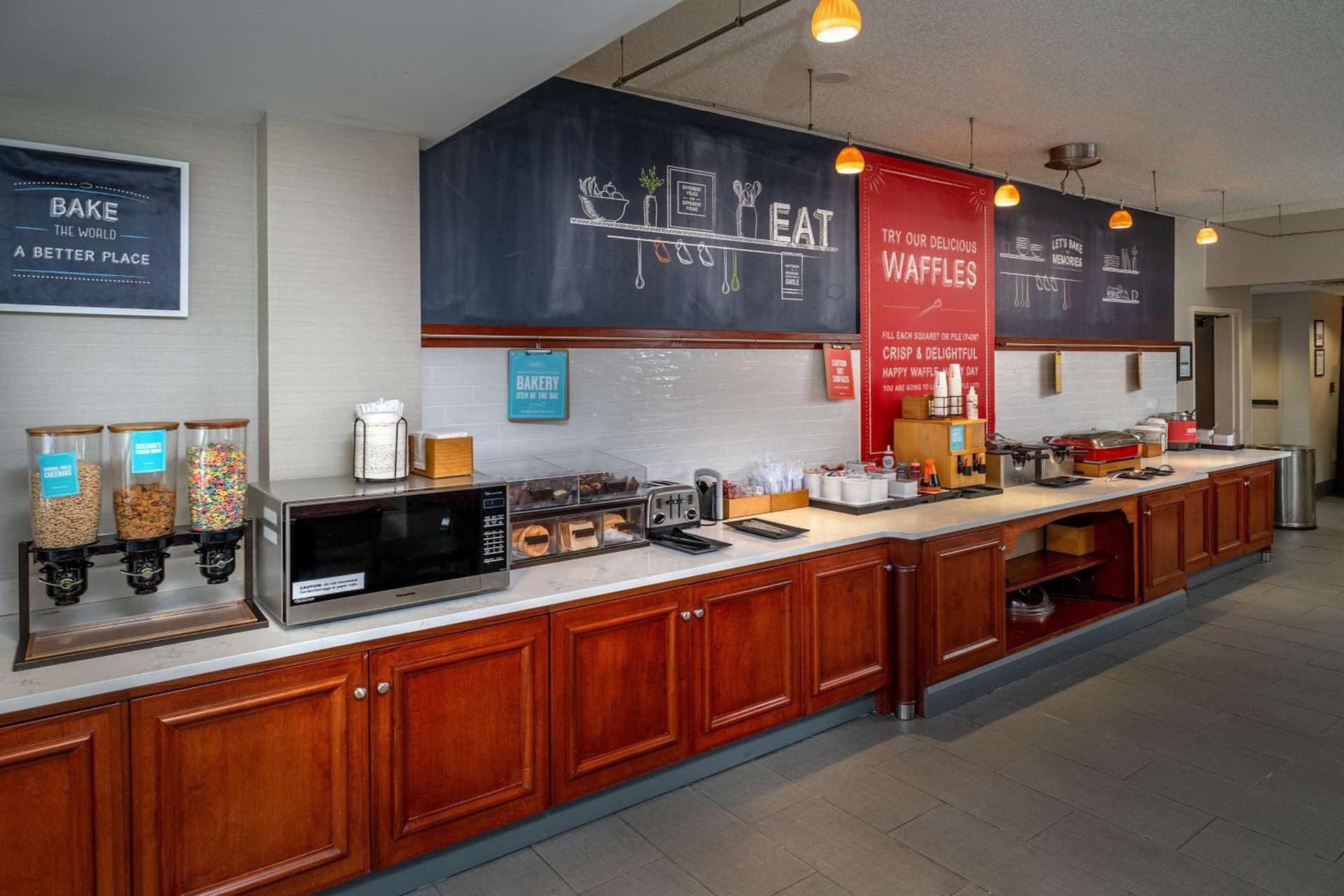 Hampton Inn Charleston Downtown gallery photo in Charleston, WV — image 32