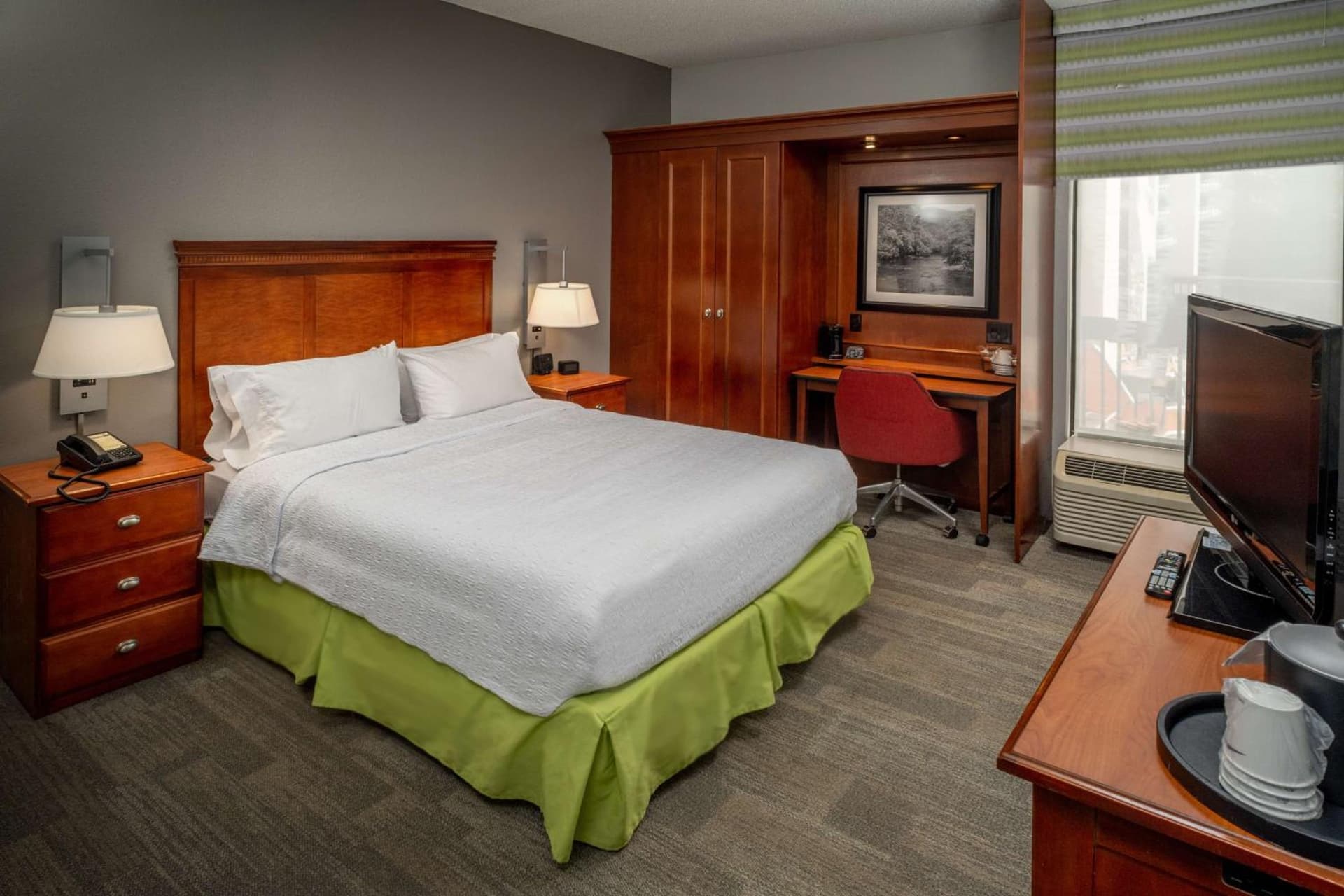 Hampton Inn Charleston Downtown gallery photo in Charleston, WV — image 15