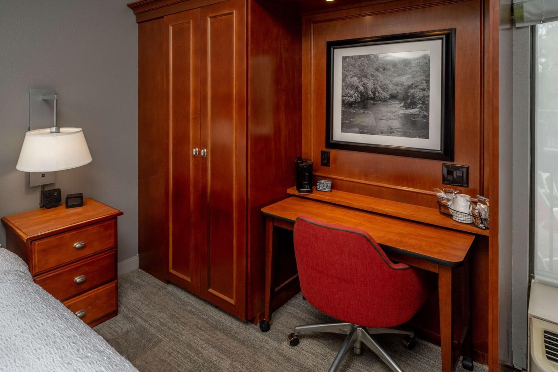 Hampton Inn Charleston Downtown gallery photo in Charleston, WV — image 13