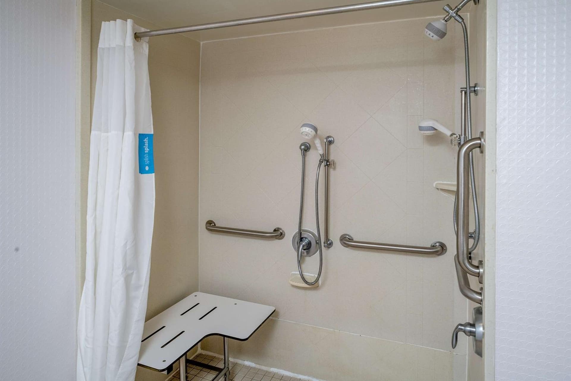 Hampton Inn Charleston Downtown property views in Charleston, WV — gallery photo 3