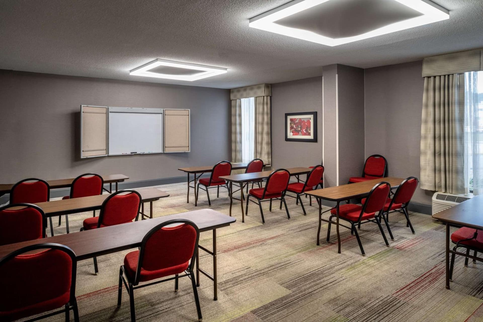 Hampton Inn Charleston Downtown gallery photo in Charleston, WV — image 9