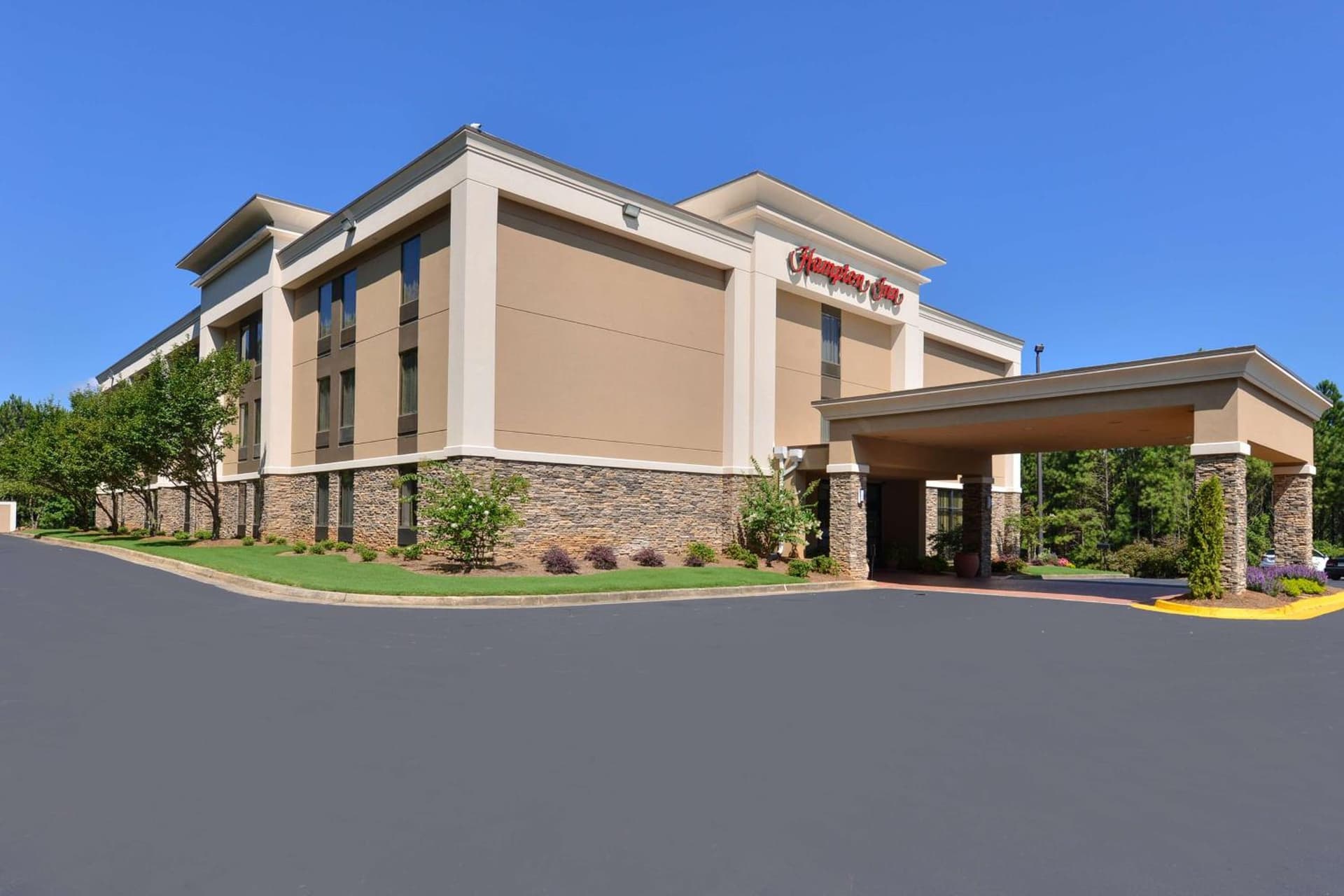 Hampton Inn Cartersville featured exterior or lobby in Cartersville, GA — similar hotel