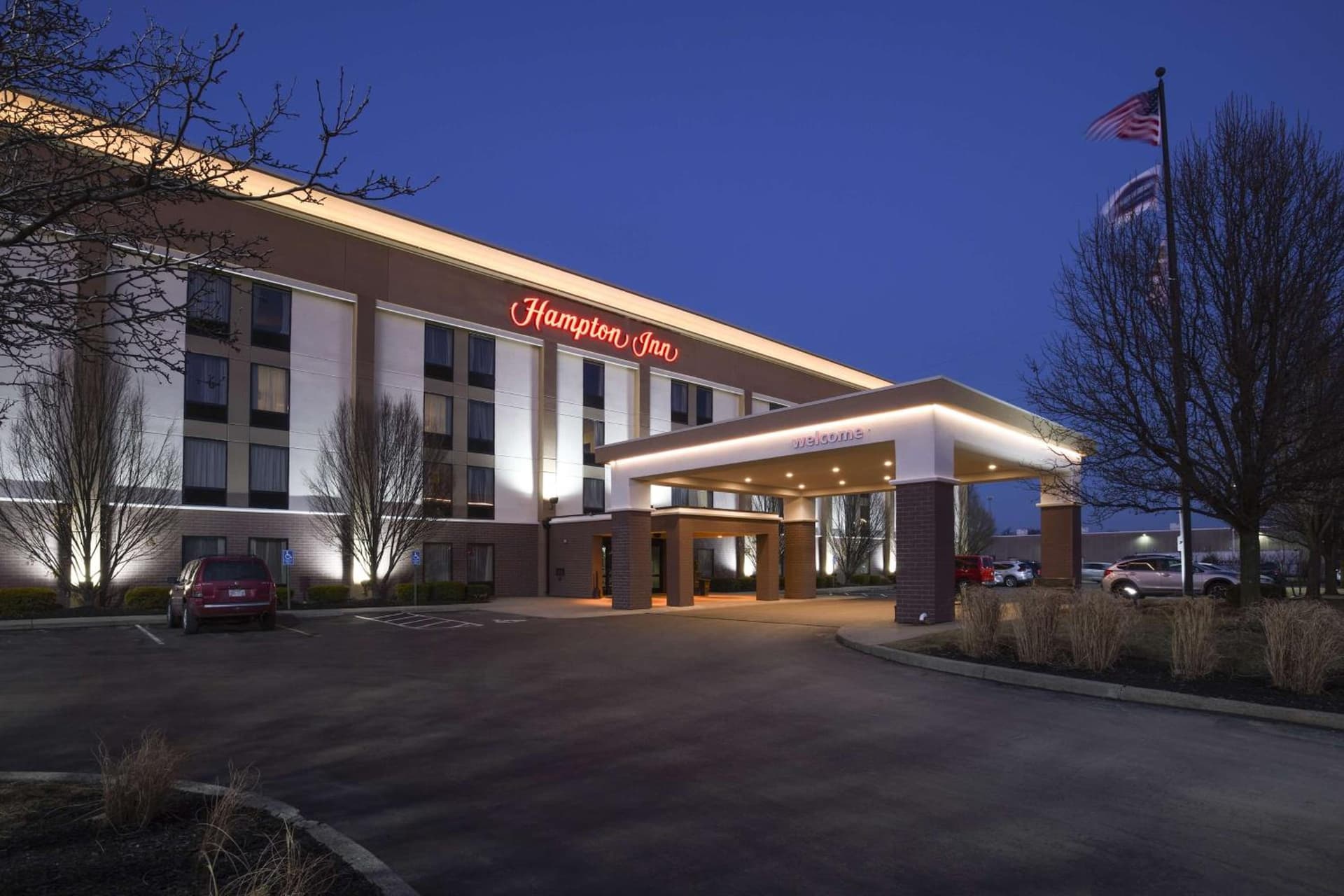 Hampton Inn Cincinnati Eastgate featured exterior or lobby in Eastgate, OH — similar hotel