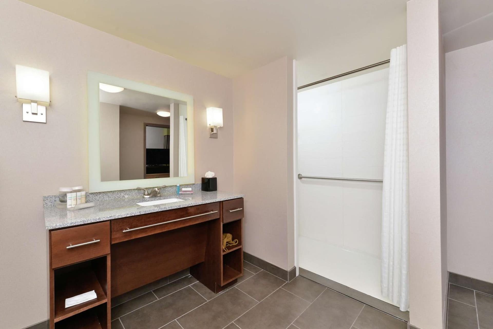 Homewood Suites by Hilton Cincinnati/Mason gallery photo in Mason, OH — image 19