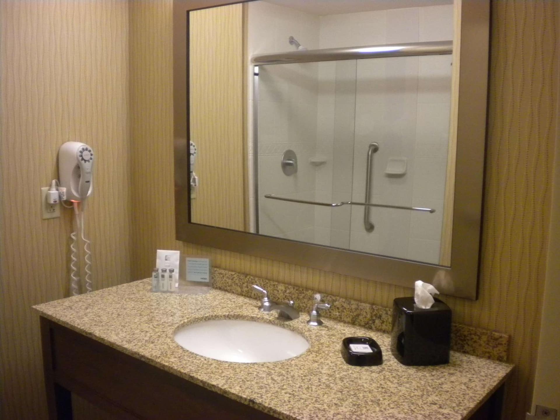 Hampton Inn & Suites Cincinnati / Uptown - University Area gallery photo in Cincinnati, OH — image 35
