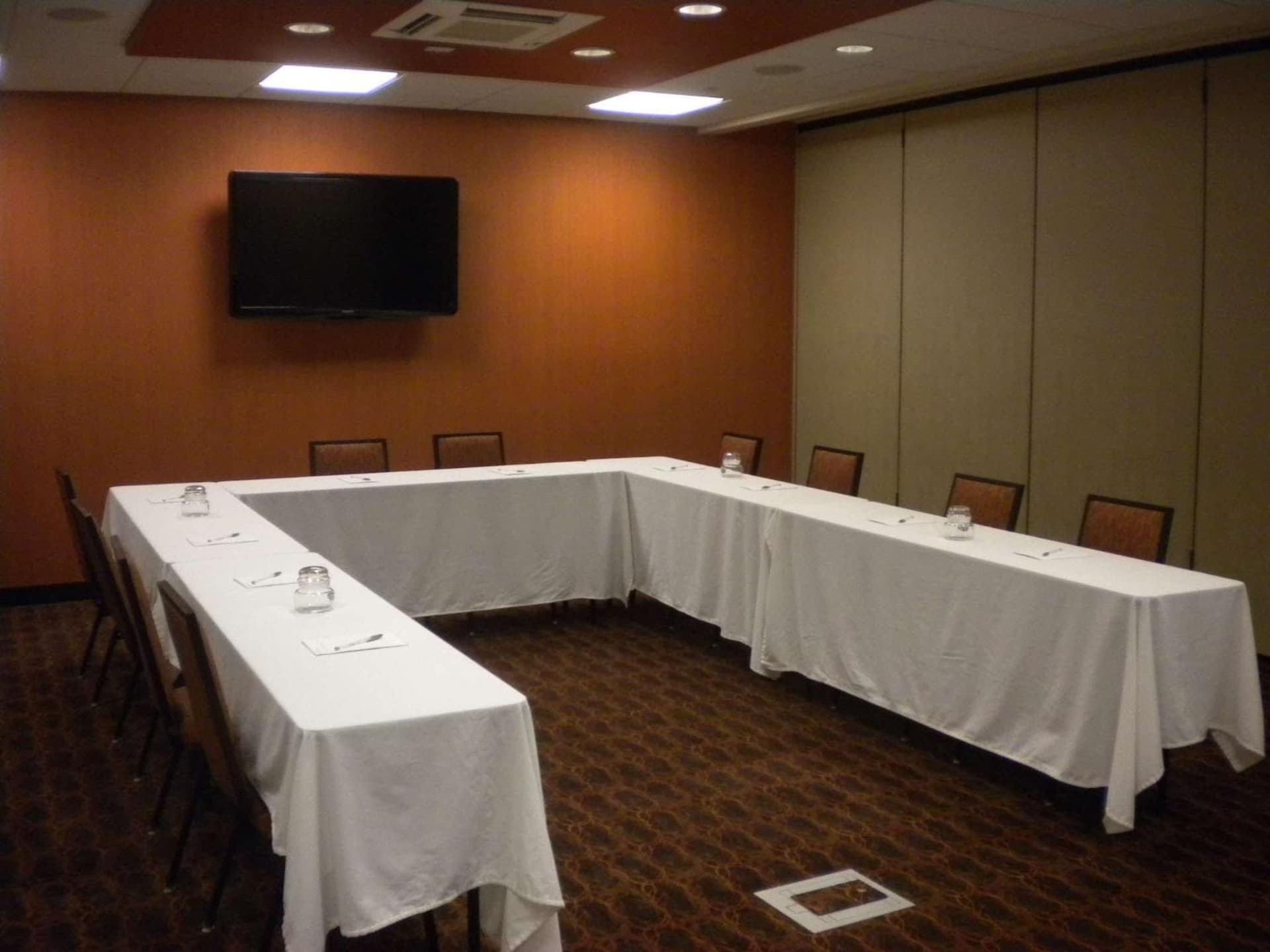 Hampton Inn & Suites Cincinnati / Uptown - University Area gallery photo in Cincinnati, OH — image 34