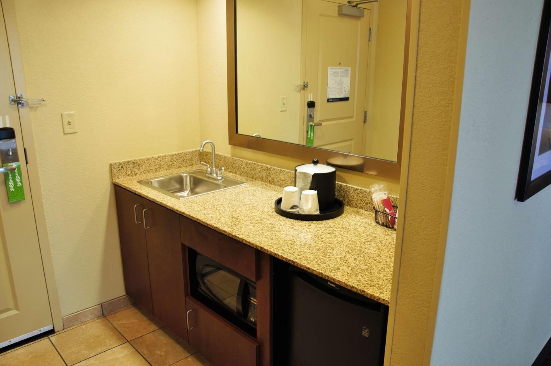 Hampton Inn & Suites Cincinnati / Uptown - University Area gallery photo in Cincinnati, OH — image 32