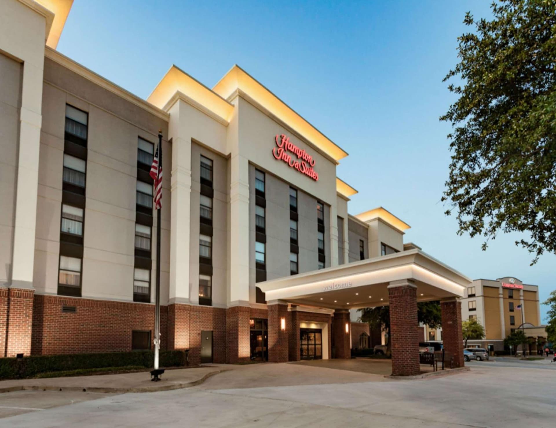 Hampton Inn & Suites Dallas DFW Airport North Grapevine featured exterior or lobby in Grapevine, TX — similar hotel