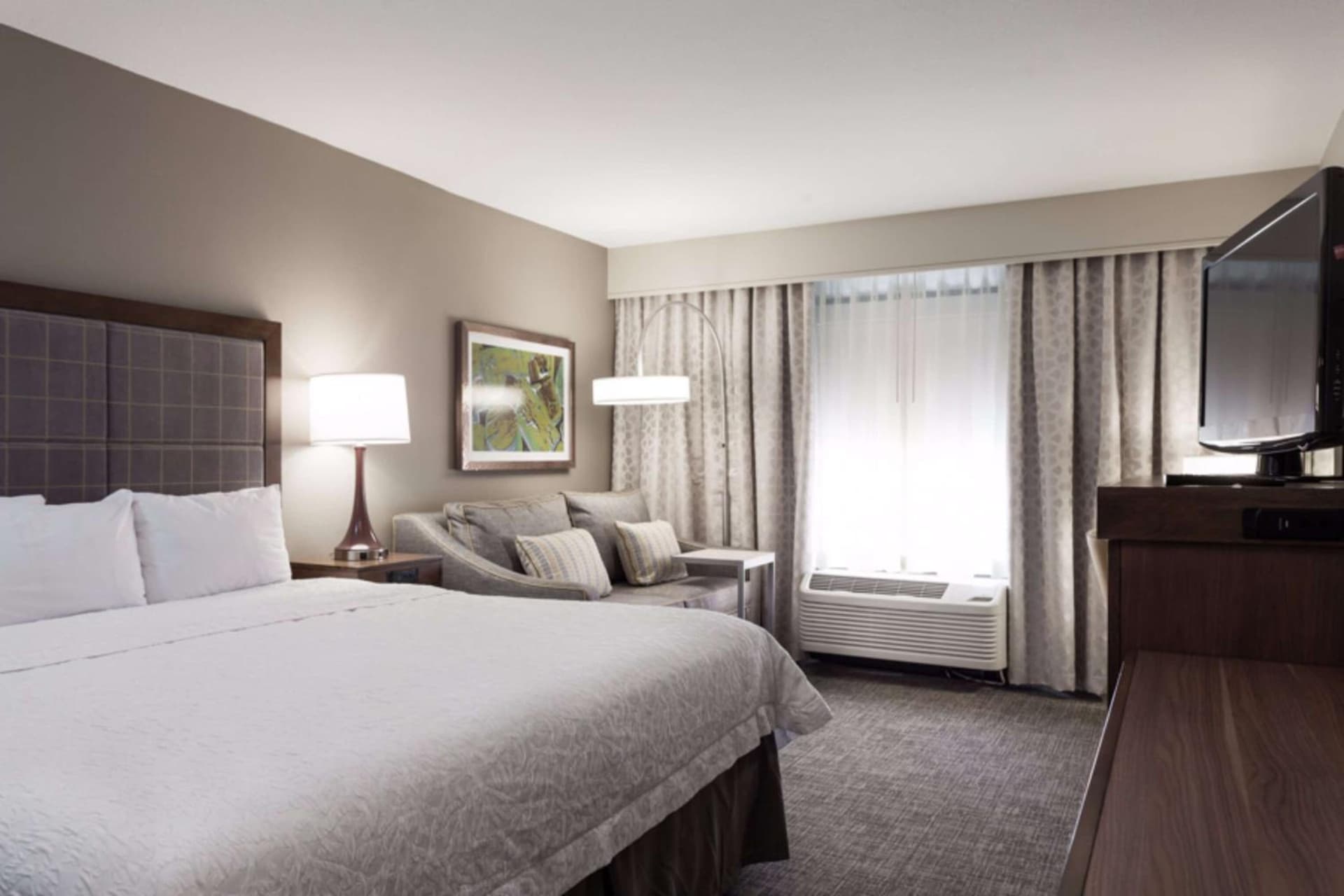 Hampton Inn & Suites Dallas DFW Airport North Grapevine gallery photo in Grapevine, TX — image 8