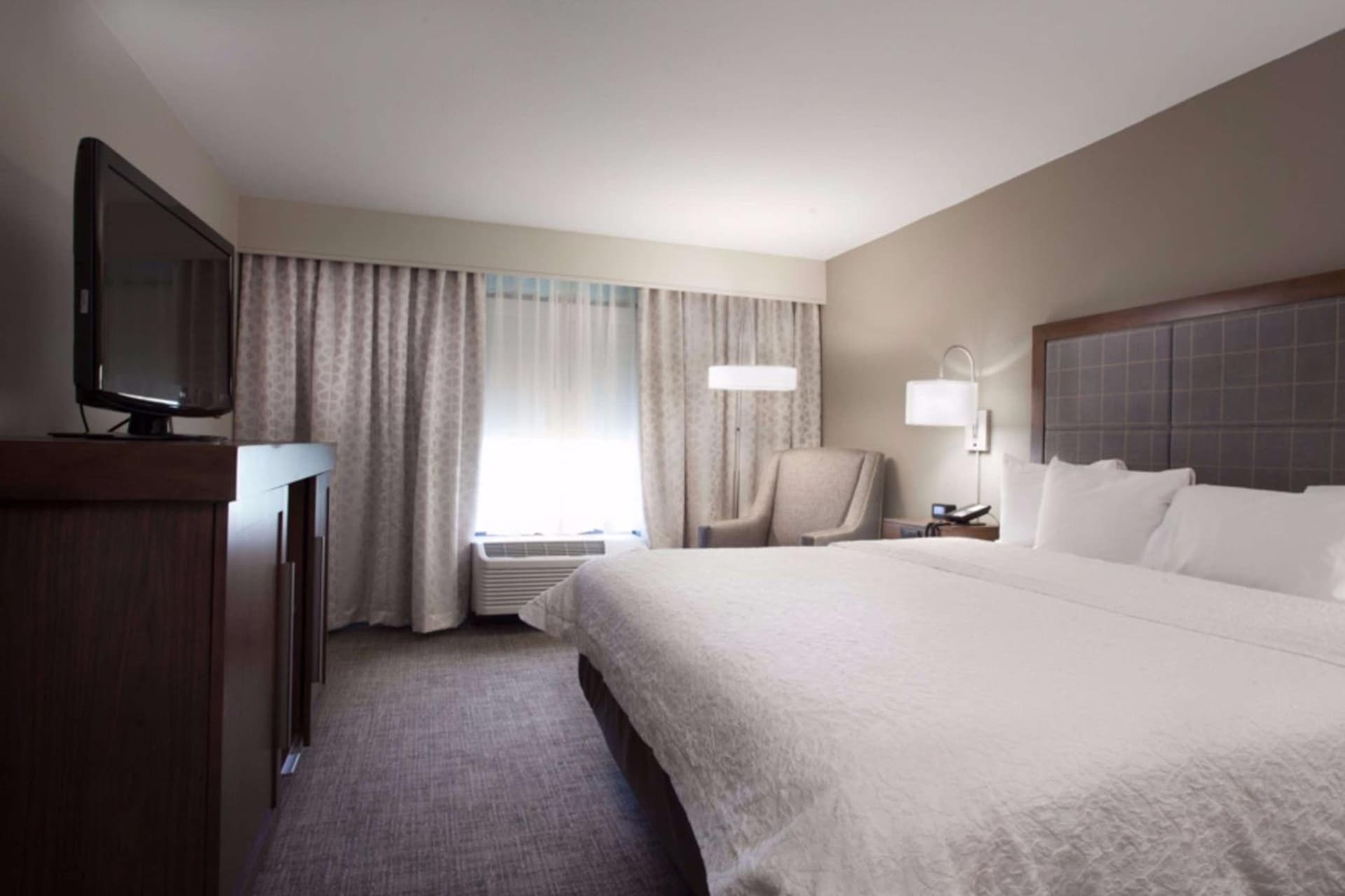 Hampton Inn & Suites Dallas DFW Airport North Grapevine property views in Grapevine, TX — gallery photo 3