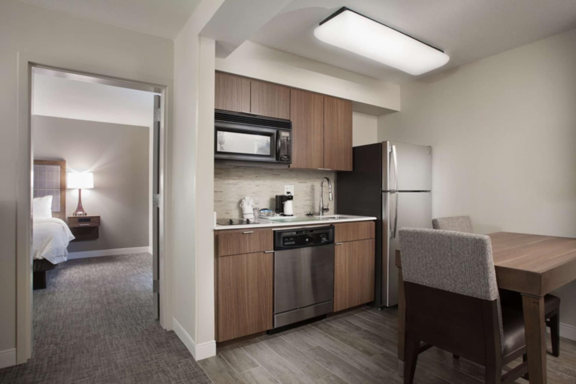 Hampton Inn & Suites Dallas DFW Airport North Grapevine gallery photo in Grapevine, TX — image 25