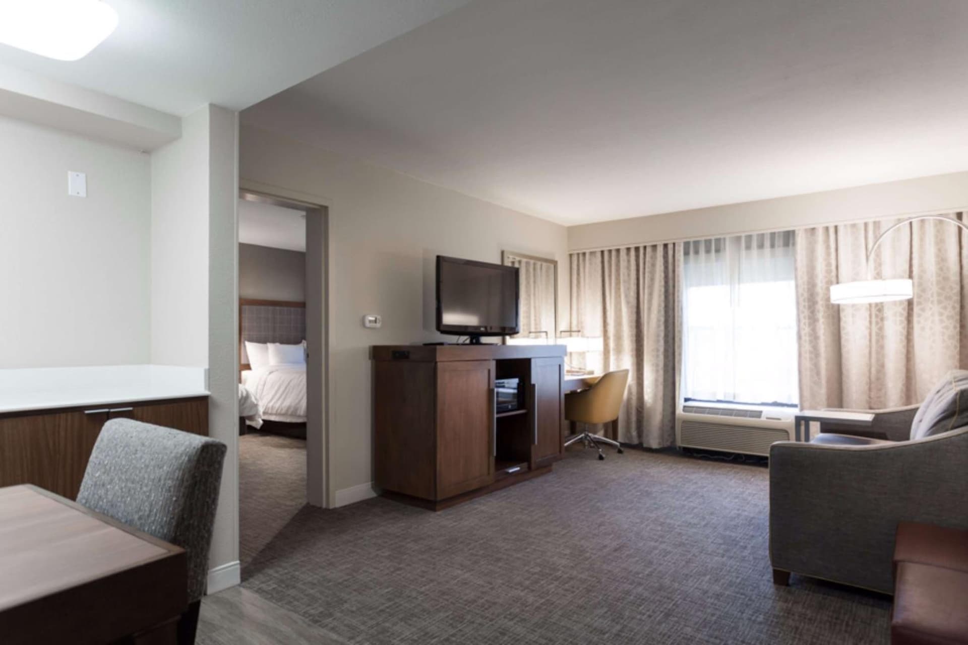 Hampton Inn & Suites Dallas DFW Airport North Grapevine gallery photo in Grapevine, TX — image 9
