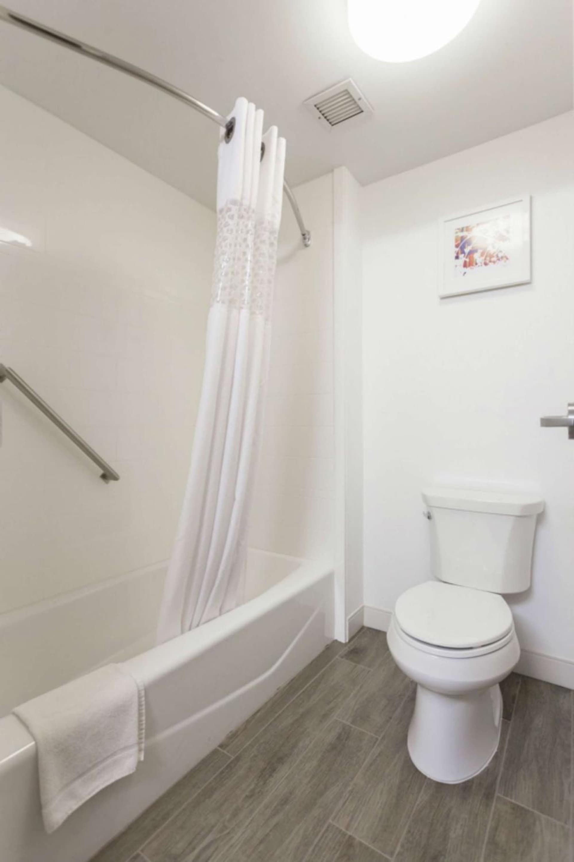 Hampton Inn & Suites Dallas DFW Airport North Grapevine gallery photo in Grapevine, TX — image 19