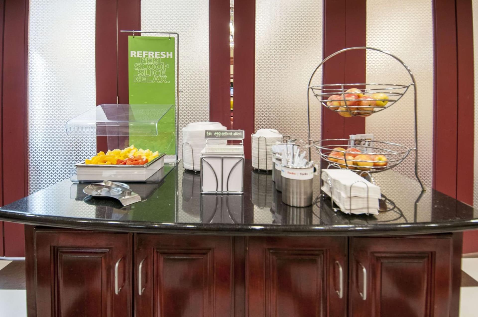 Hampton Inn and Suites Waxahachie gallery photo in Waxahachie, TX — image 16