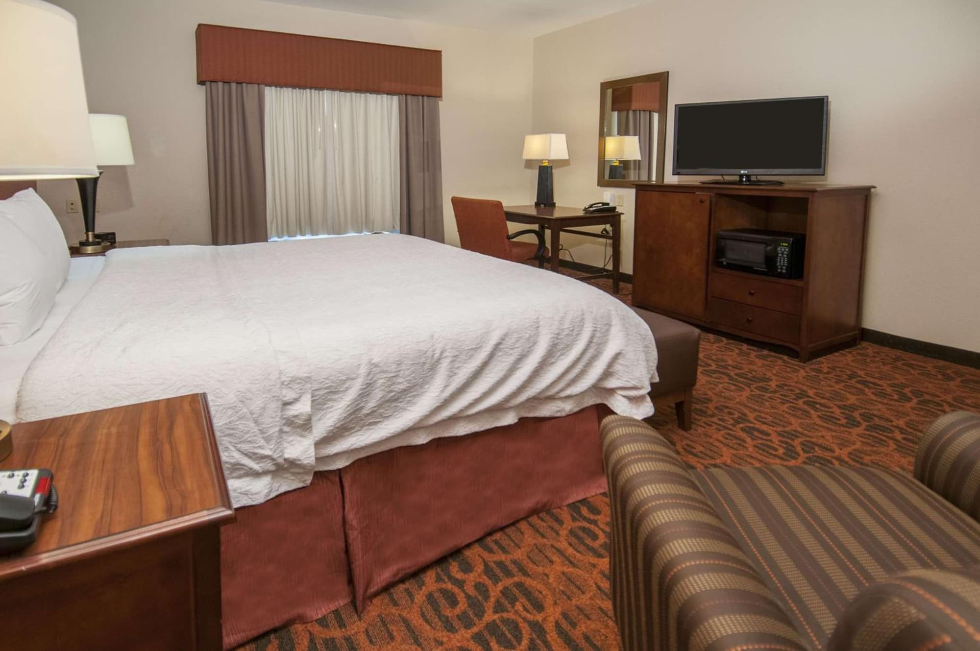 Hampton Inn and Suites Waxahachie gallery photo in Waxahachie, TX — image 30