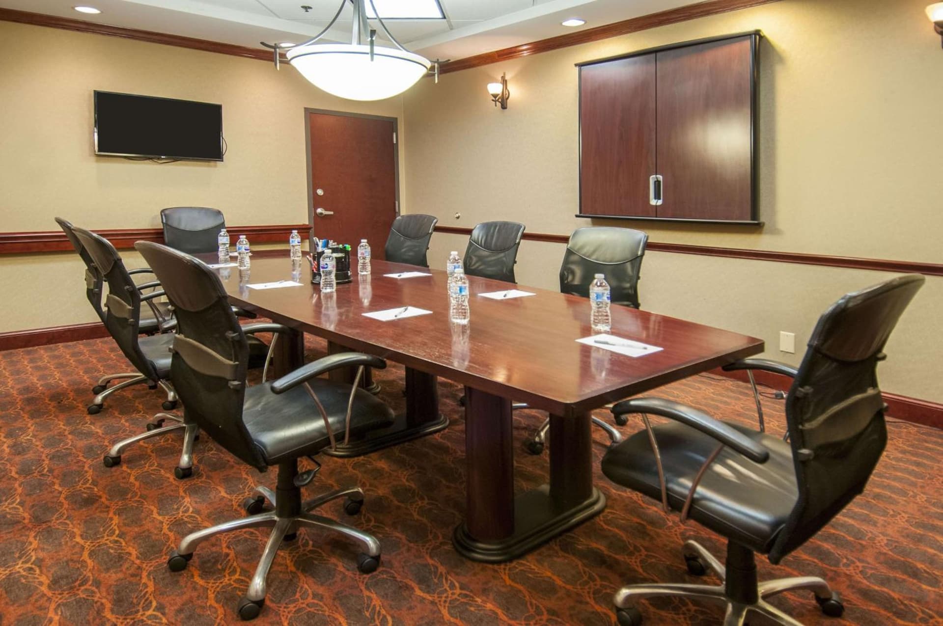 Hampton Inn and Suites Waxahachie gallery photo in Waxahachie, TX — image 23