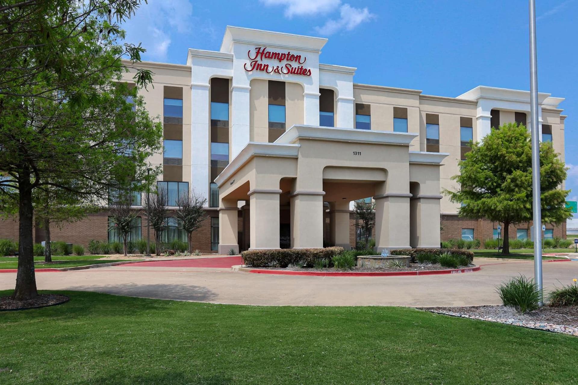 Hampton Inn & Suites Dallas-DeSoto featured exterior or lobby in DeSoto, TX — similar hotel