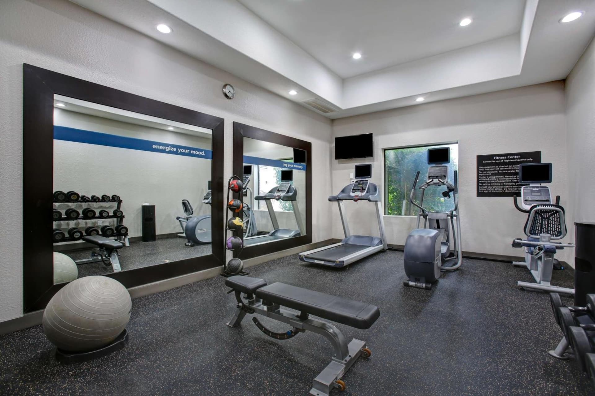 Hampton Inn & Suites Dallas-DeSoto gallery photo in DeSoto, TX — image 21