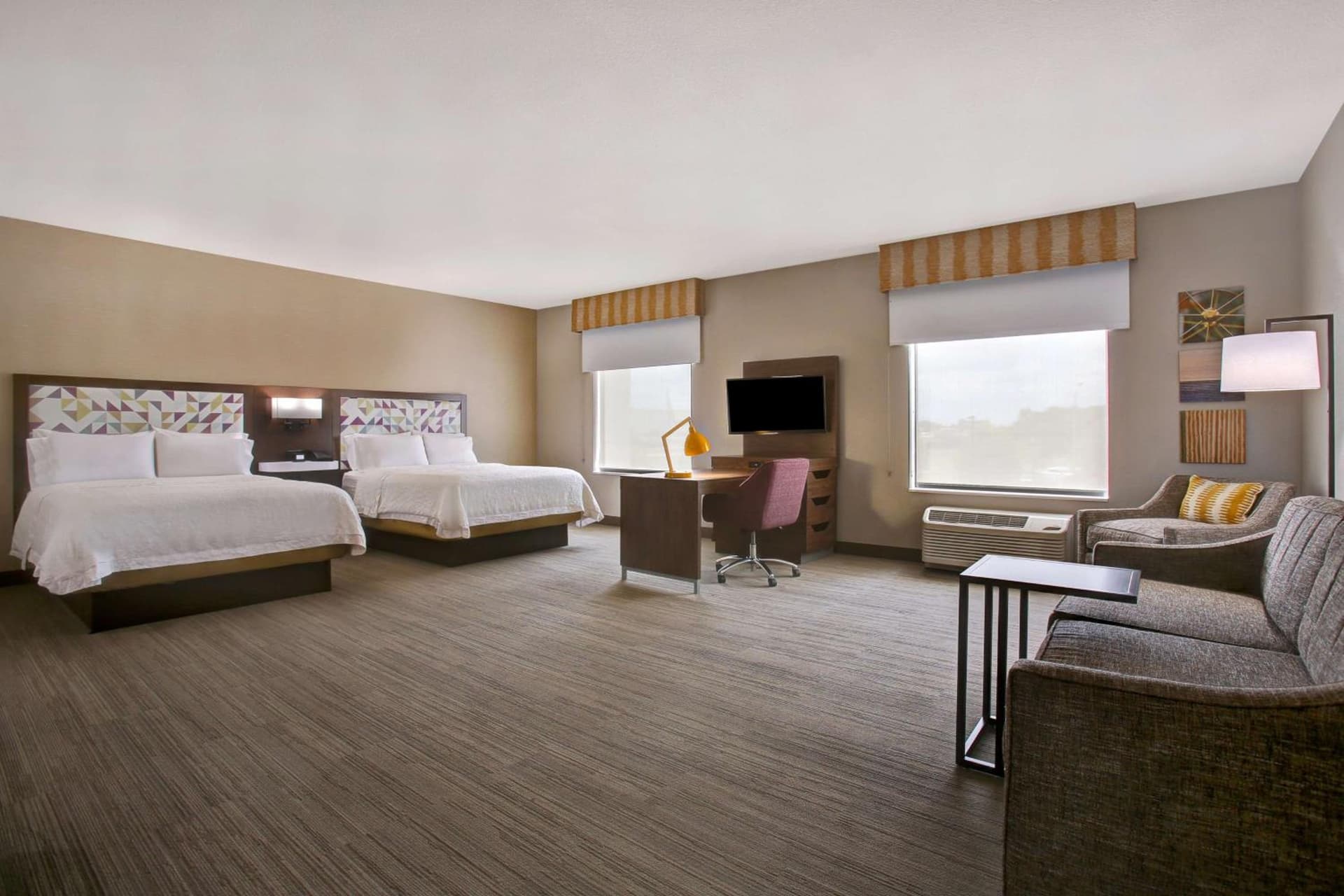 Hampton Inn & Suites Dallas-DeSoto gallery photo in DeSoto, TX — image 24