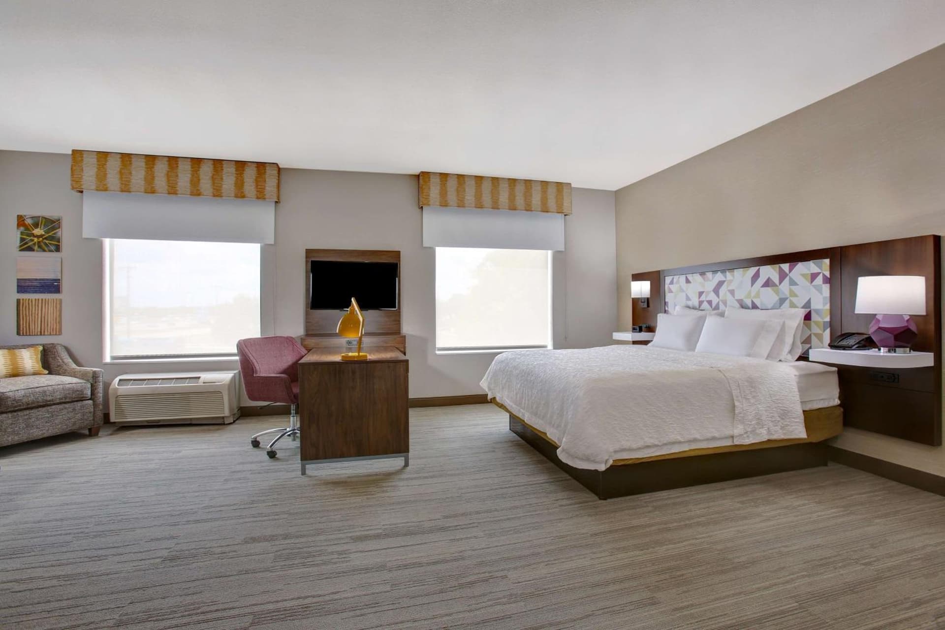 Hampton Inn & Suites Dallas-DeSoto gallery photo in DeSoto, TX — image 47