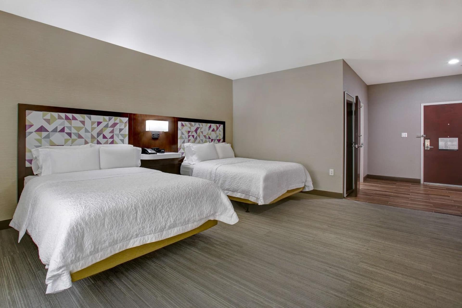 Hampton Inn & Suites Dallas-DeSoto gallery photo in DeSoto, TX — image 27