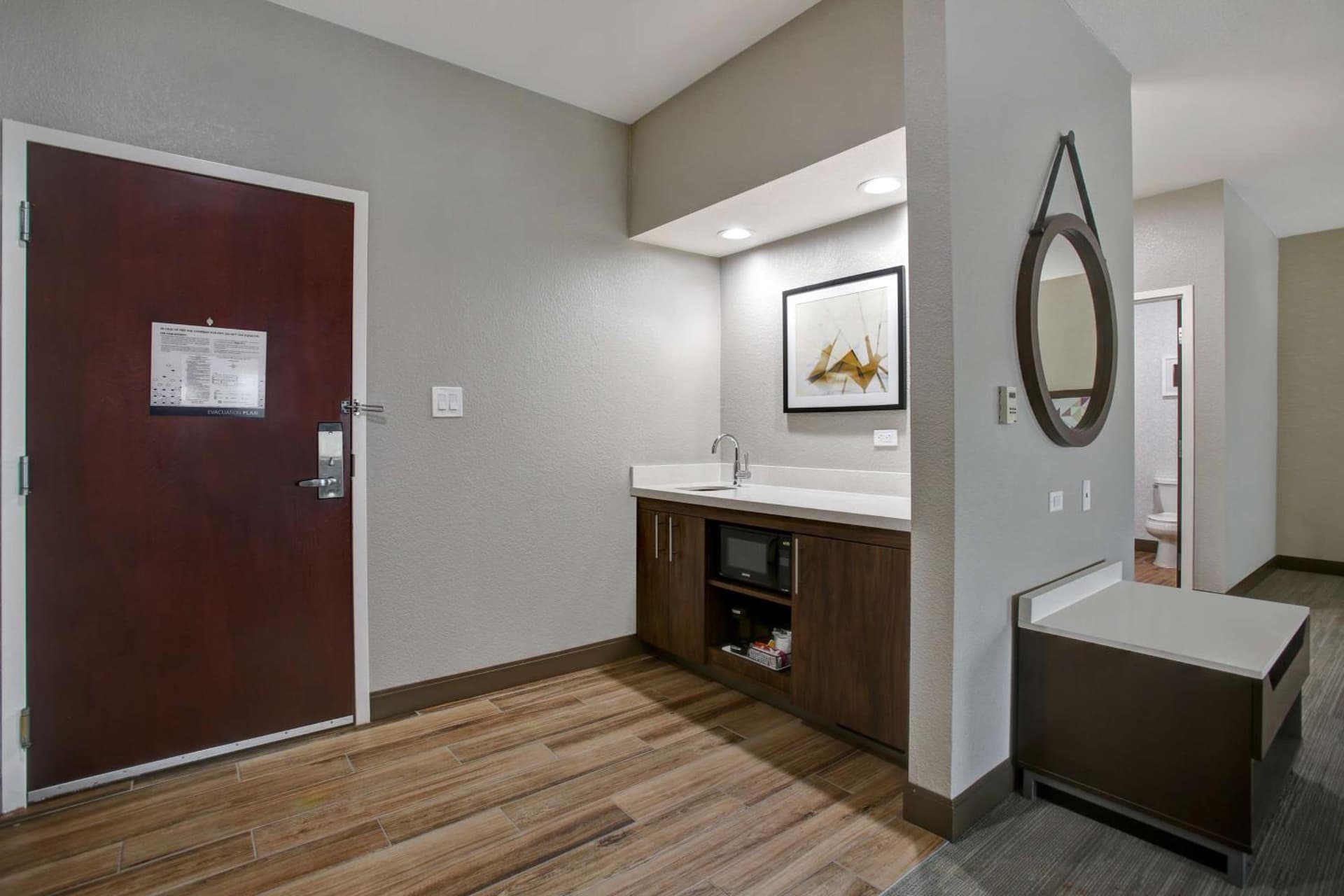 Hampton Inn & Suites Dallas-DeSoto gallery photo in DeSoto, TX — image 10