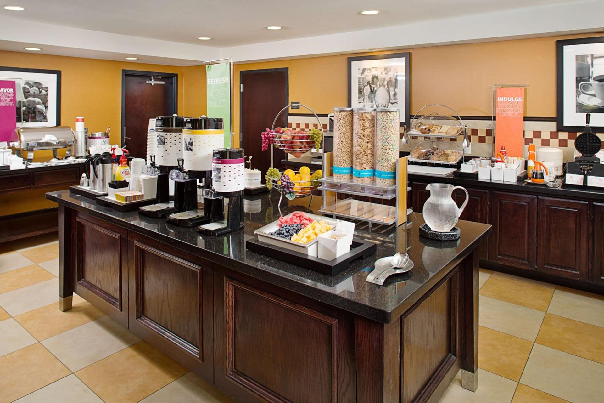 Hampton Inn and Suites Dallas/Lewisville-Vista Ridge Mall gallery photo in Lewisville, TX — image 41