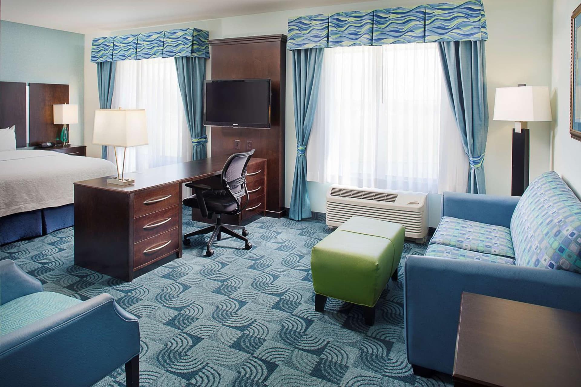 Hampton Inn and Suites Dallas/Lewisville-Vista Ridge Mall gallery photo in Lewisville, TX — image 30