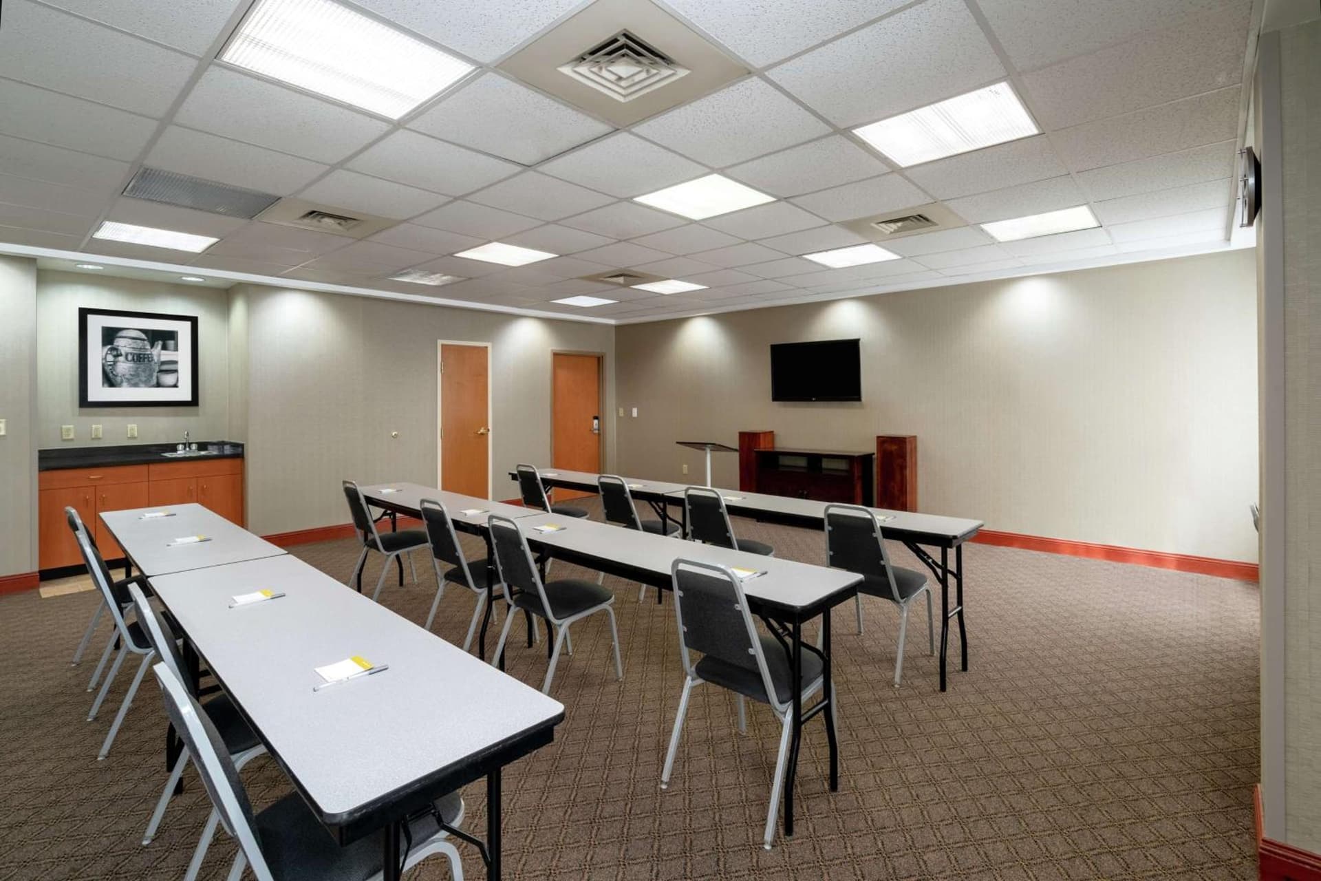 Hampton Inn Dublin featured exterior or lobby in Newbern, VA — similar hotel