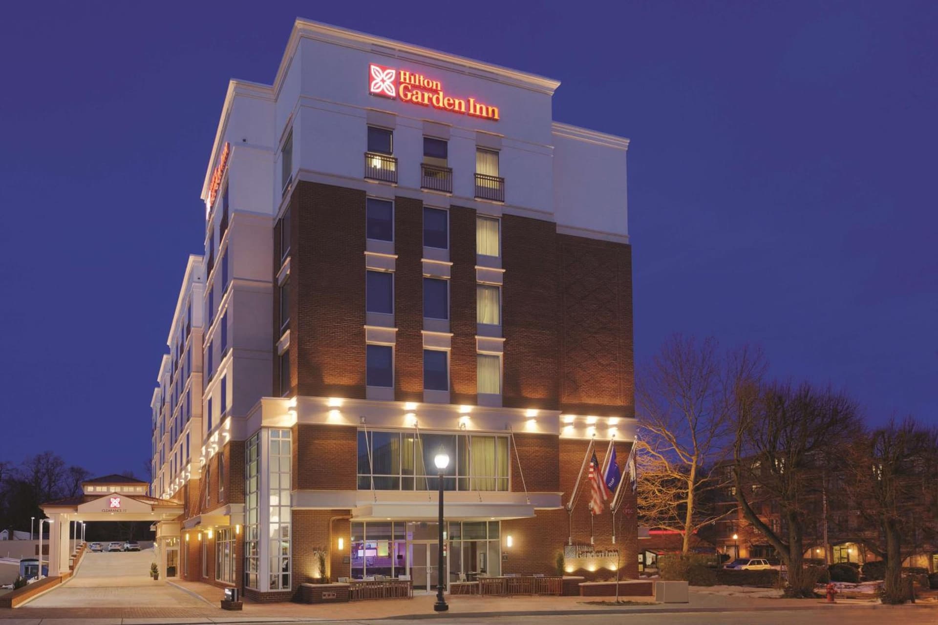 Hilton Garden Inn Falls Church property views in Falls Church, VA — gallery photo 3