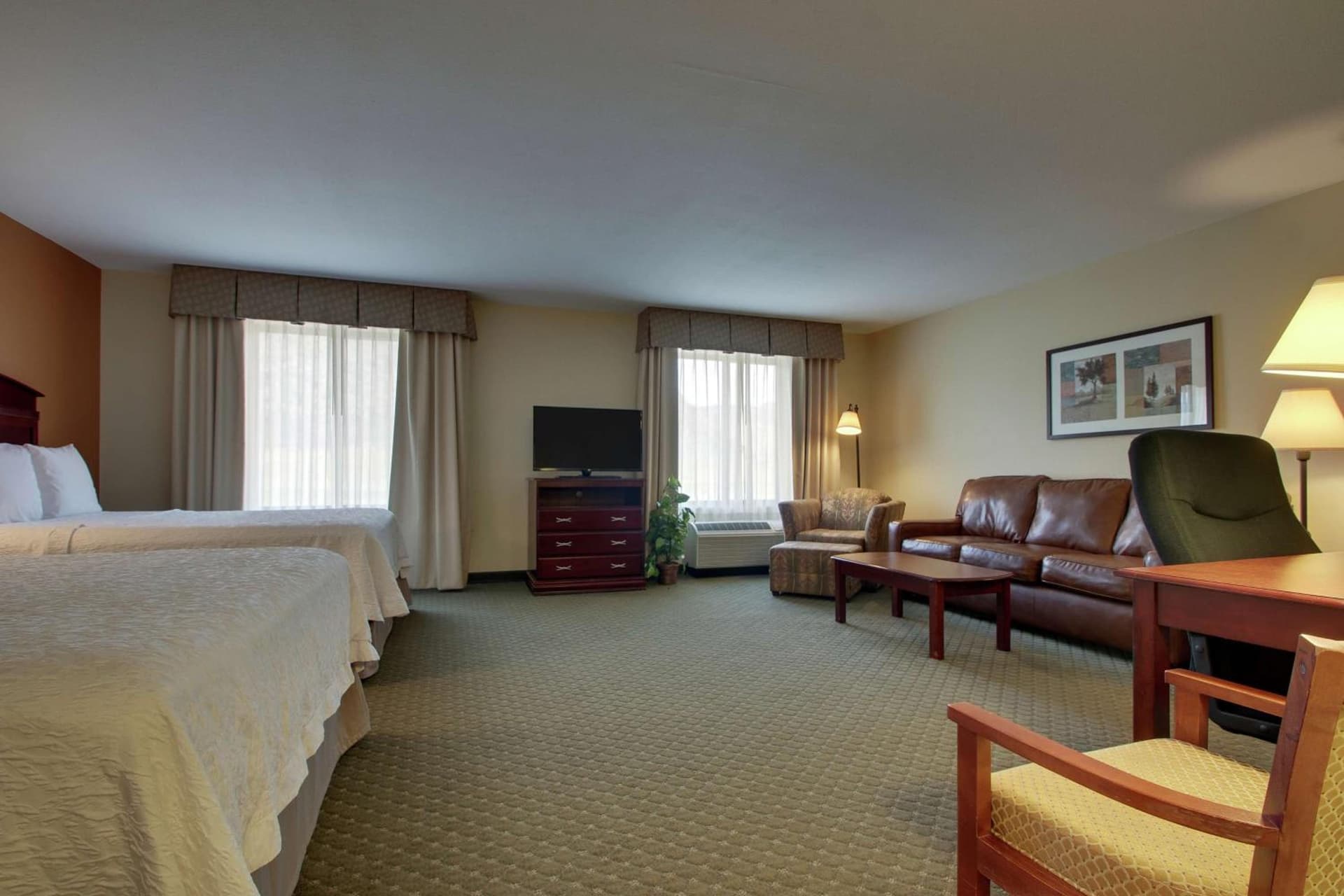 Hampton Inn & Suites Denver Littleton property views in Littleton, CO — gallery photo 3