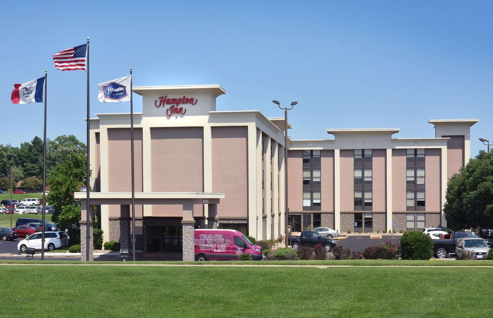 Hampton Inn Des Moines-Airport property views in Des Moines, IA — gallery photo 3