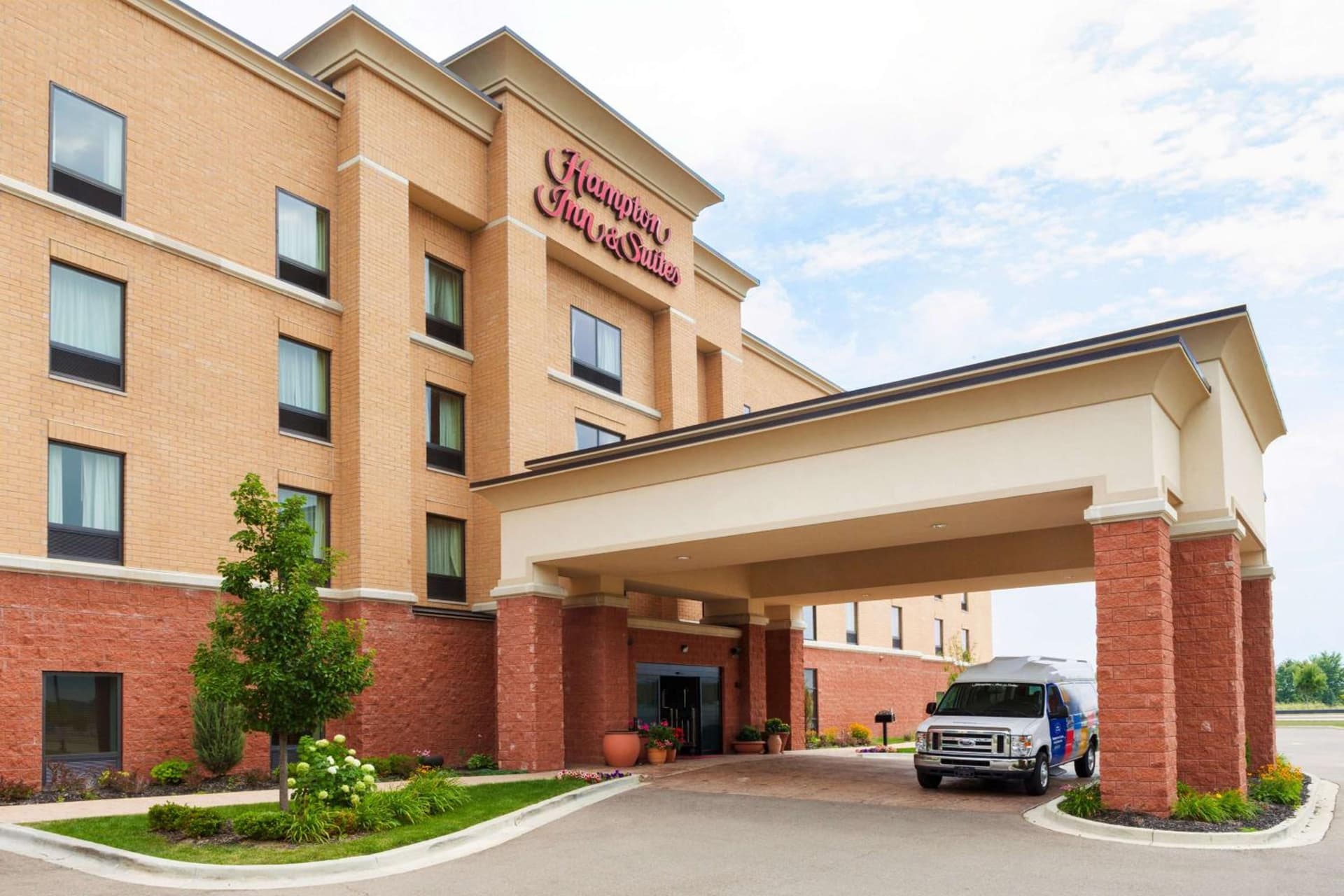 Hampton Inn & Suites Detroit/Chesterfield featured exterior or lobby in Chesterfield — similar hotel