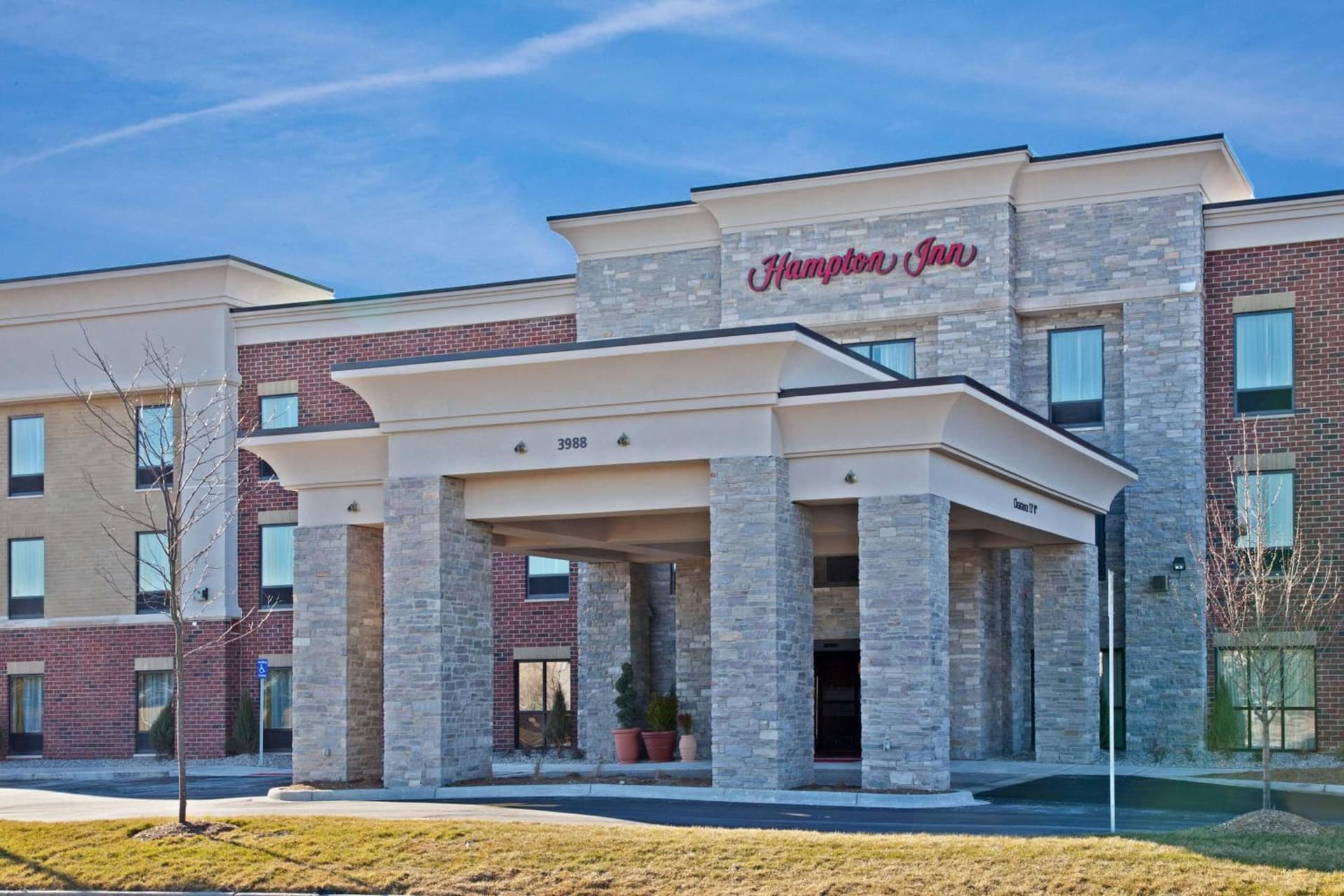 Hampton Inn Detroit/Auburn Hills-North featured exterior or lobby in Auburn Hills, MI — similar hotel