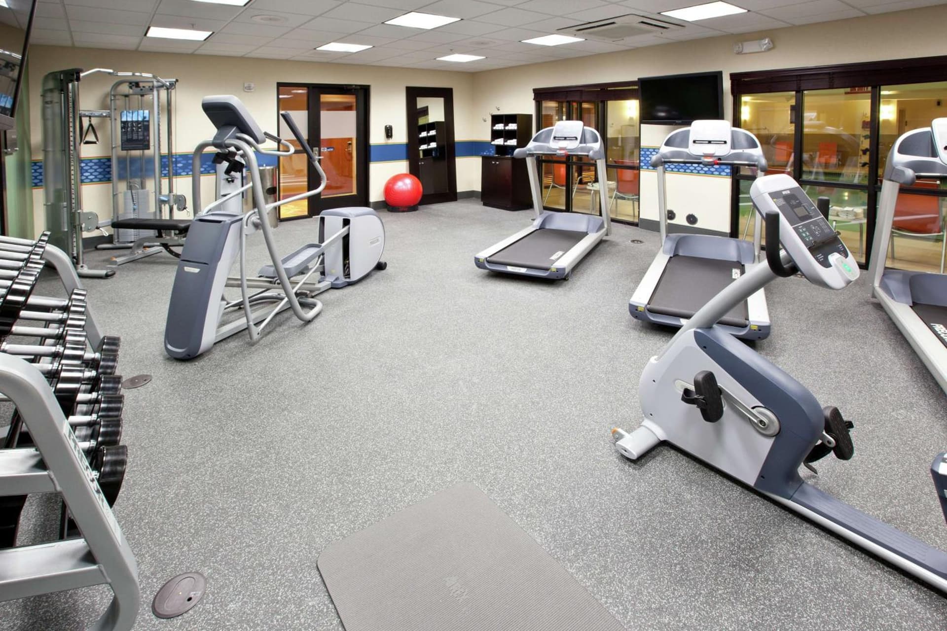 Hampton Inn Detroit/Auburn Hills-North gallery photo in Auburn Hills, MI — image 4