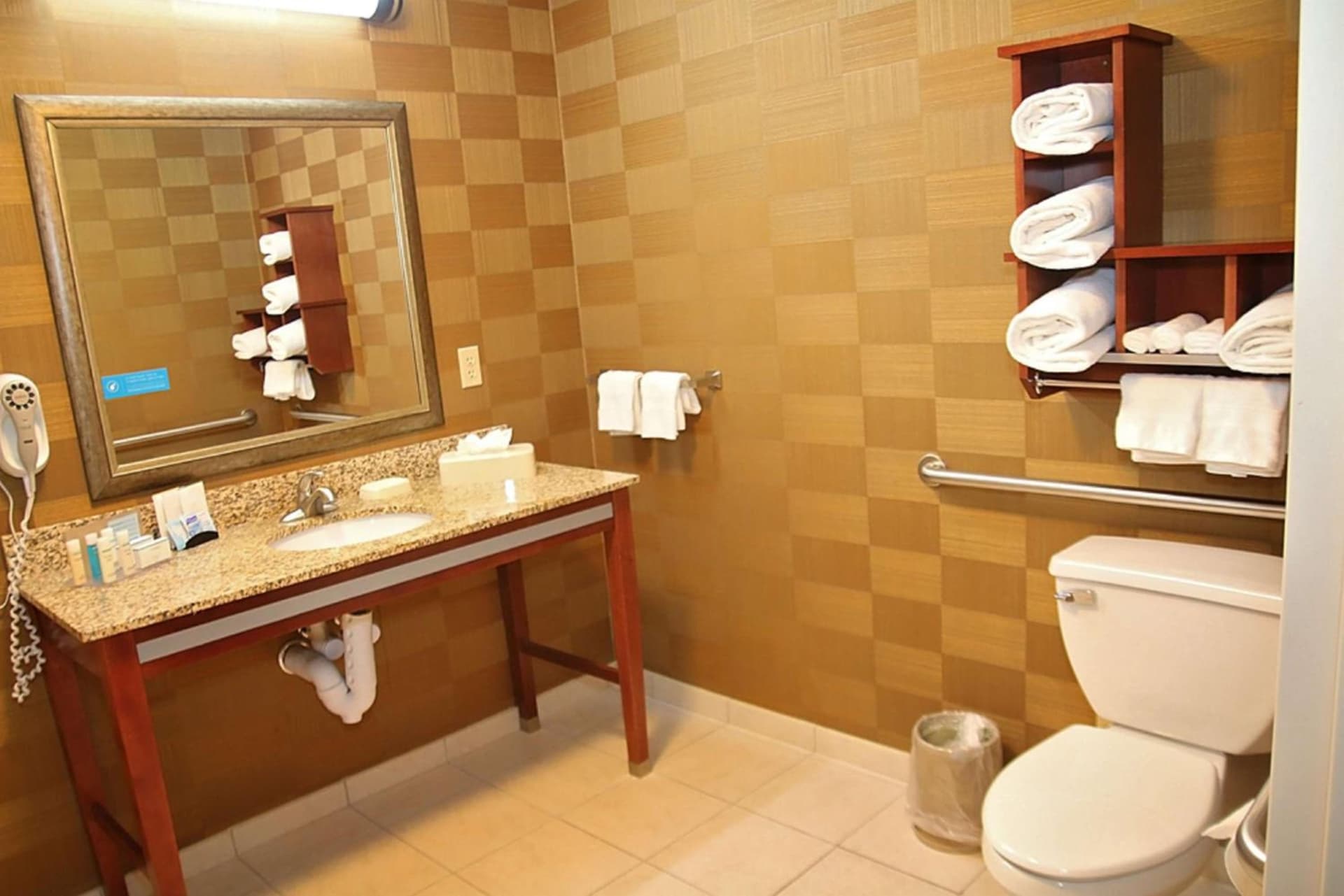 Hampton Inn Detroit/Auburn Hills-North gallery photo in Auburn Hills, MI — image 22