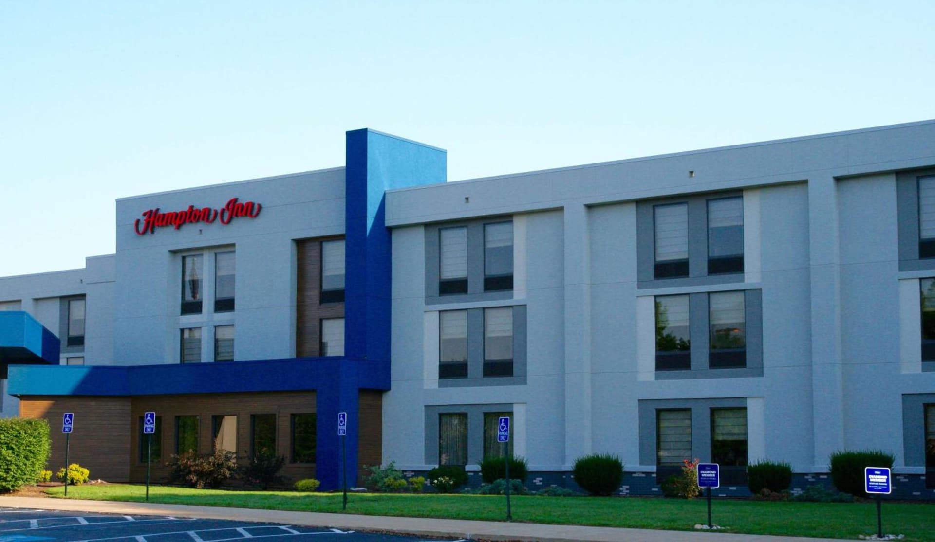 Hampton Inn DuBois featured exterior or lobby in DuBois, PA — similar hotel
