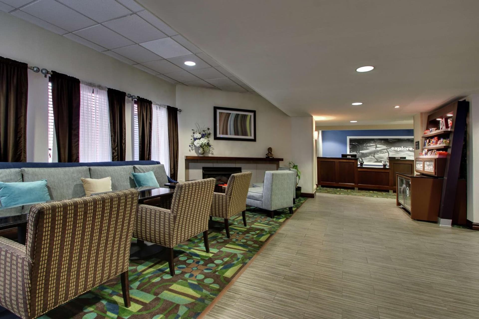 Hampton Inn DuBois interior in DuBois, PA — gallery photo 2