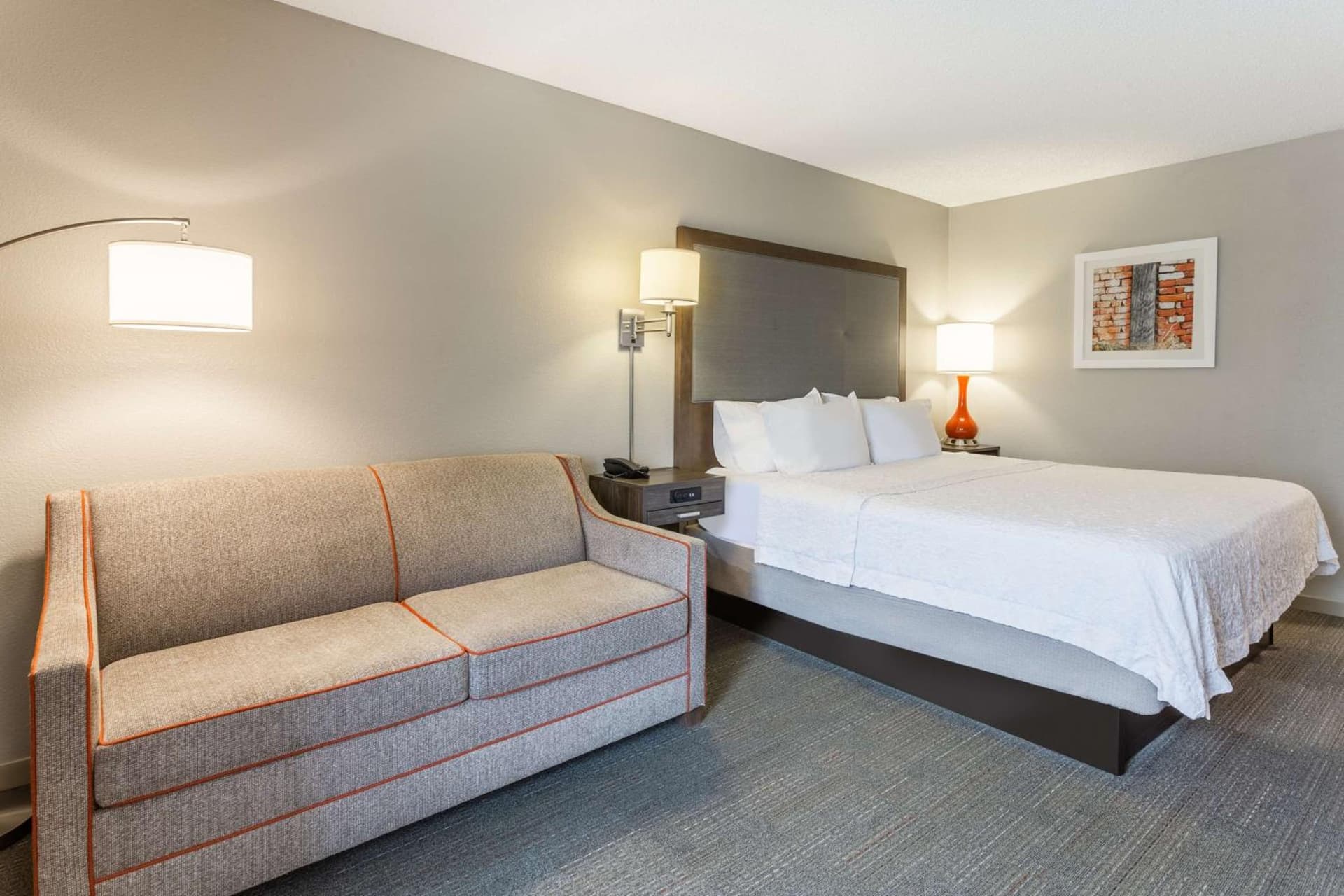 Hampton Inn Eau Claire gallery photo in Eau Claire, WI — image 12