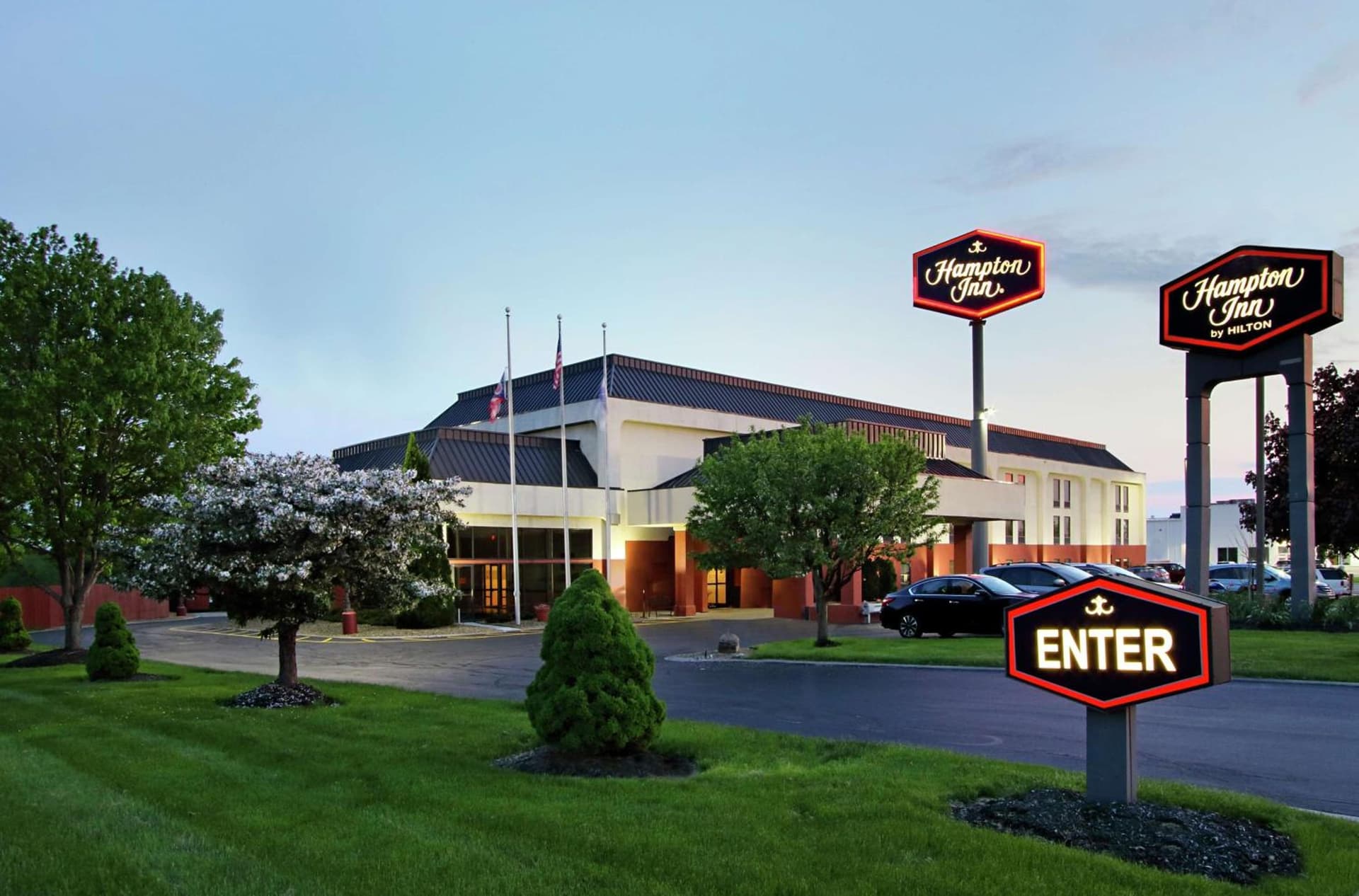 Hampton Inn Ashtabula interior in Austinburg, OH — gallery photo 2