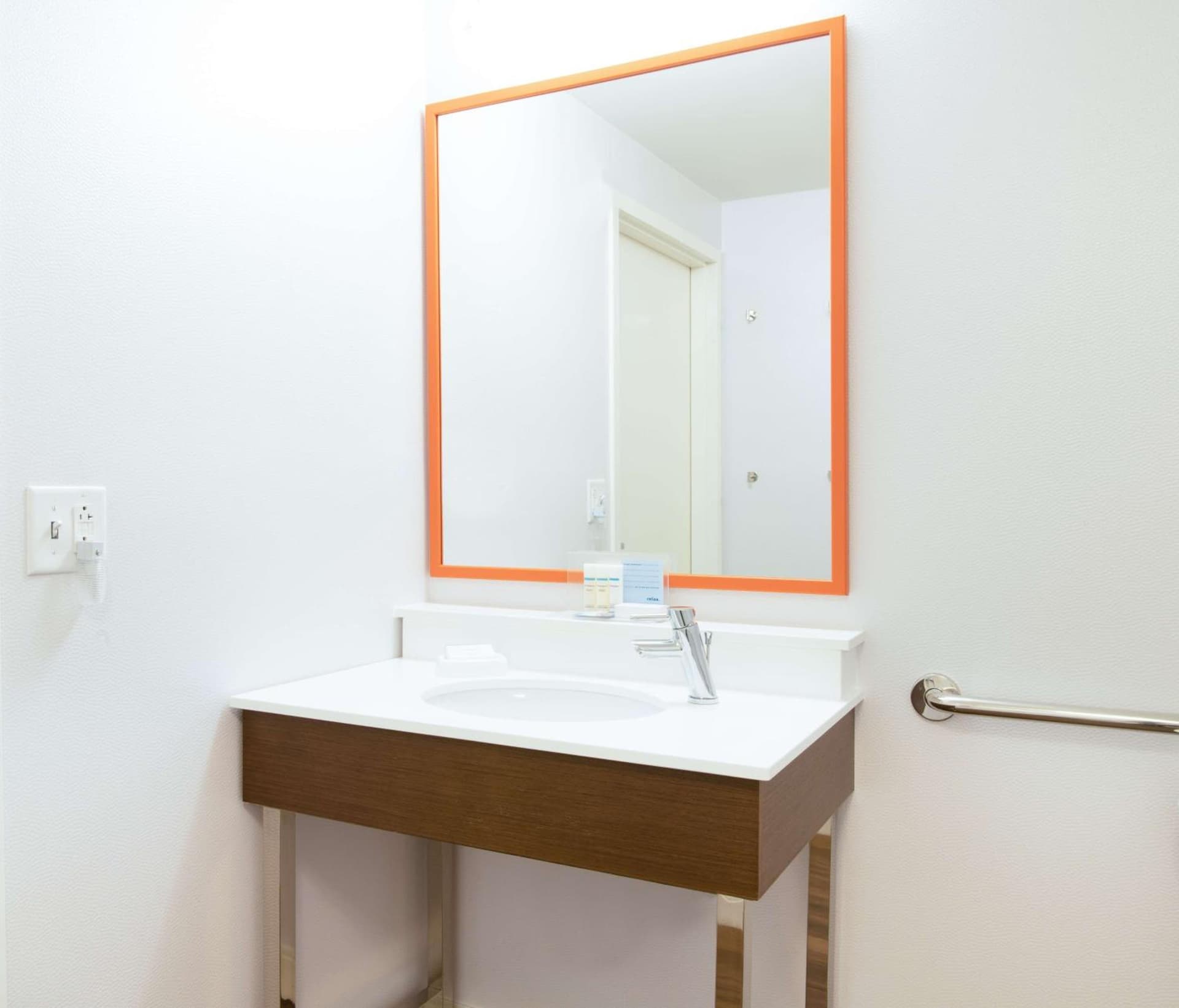 Hampton Inn Erie-South gallery photo in Erie, PA — image 7