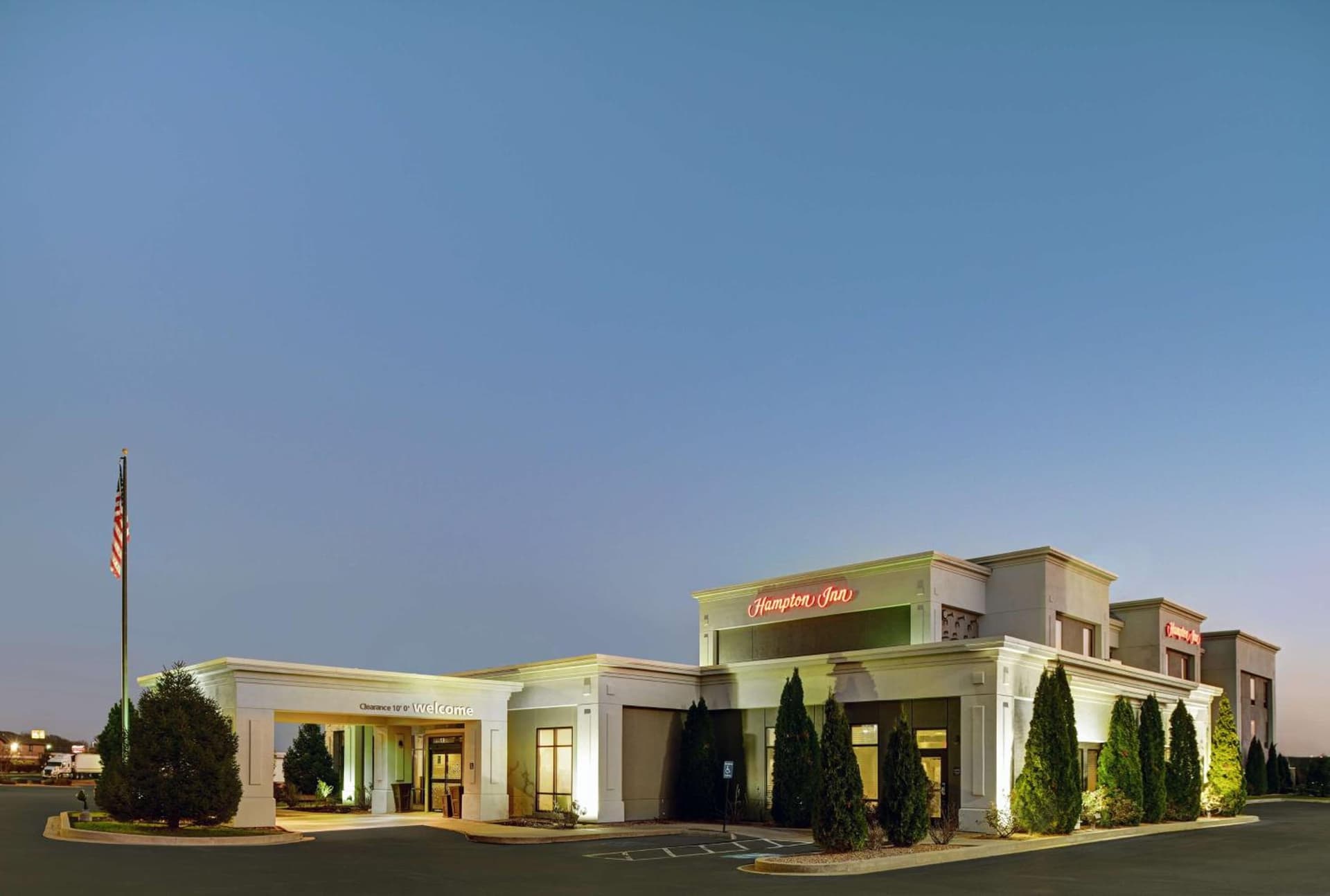 Hampton Inn Farmington interior in Farmington, MO — gallery photo 2