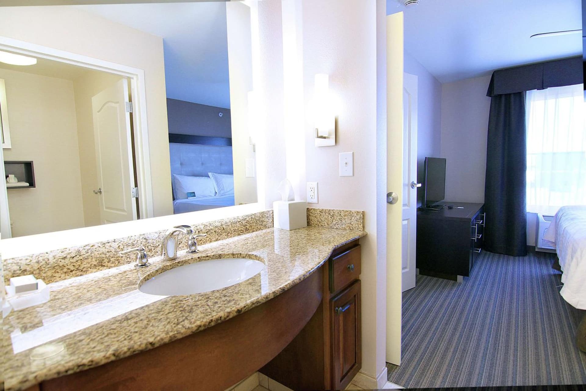 Homewood Suites by Hilton Fargo gallery photo in Fargo, ND — image 6